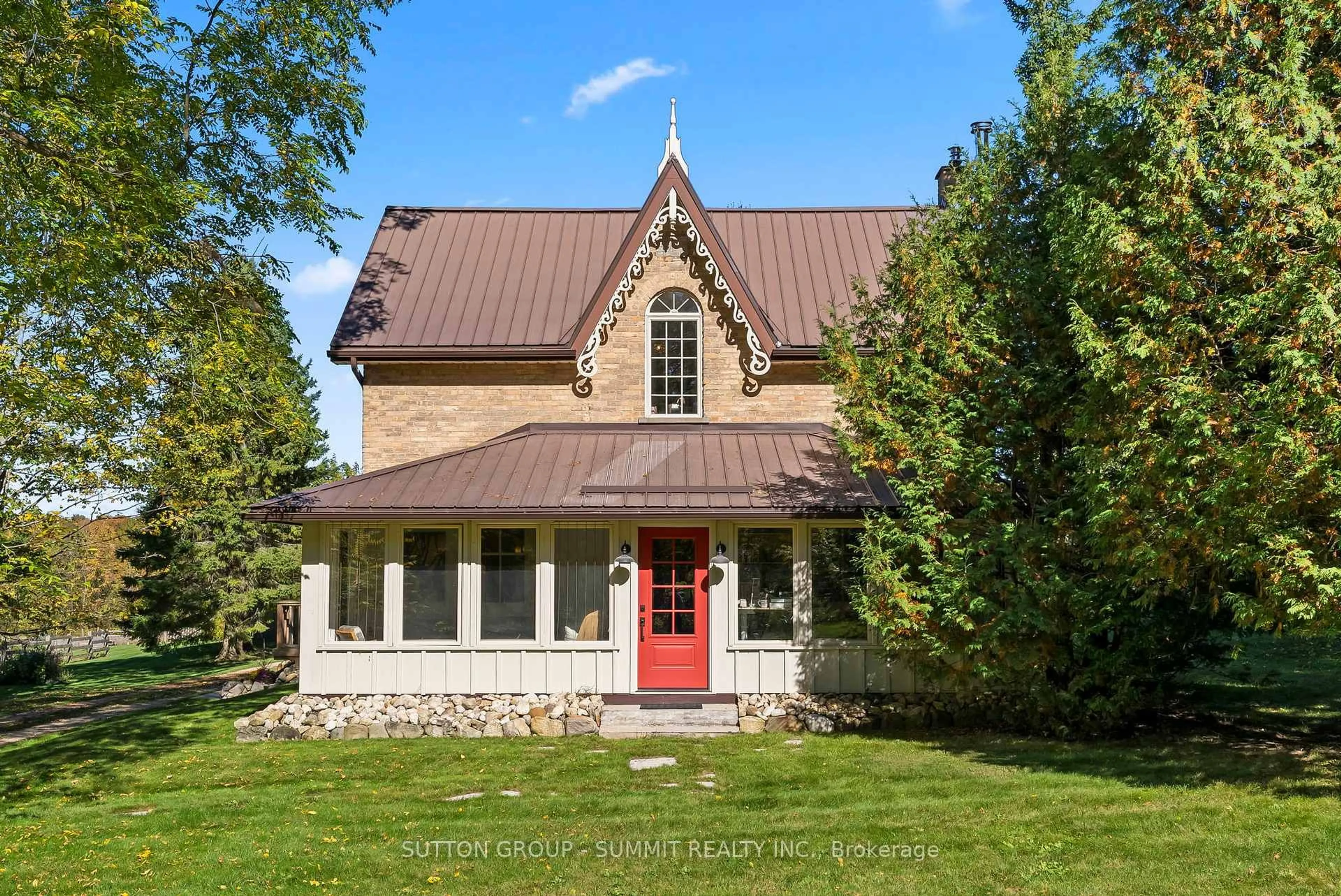 Home with brick exterior material, building for 502349 10 Concession, West Grey Ontario N0G 1S0