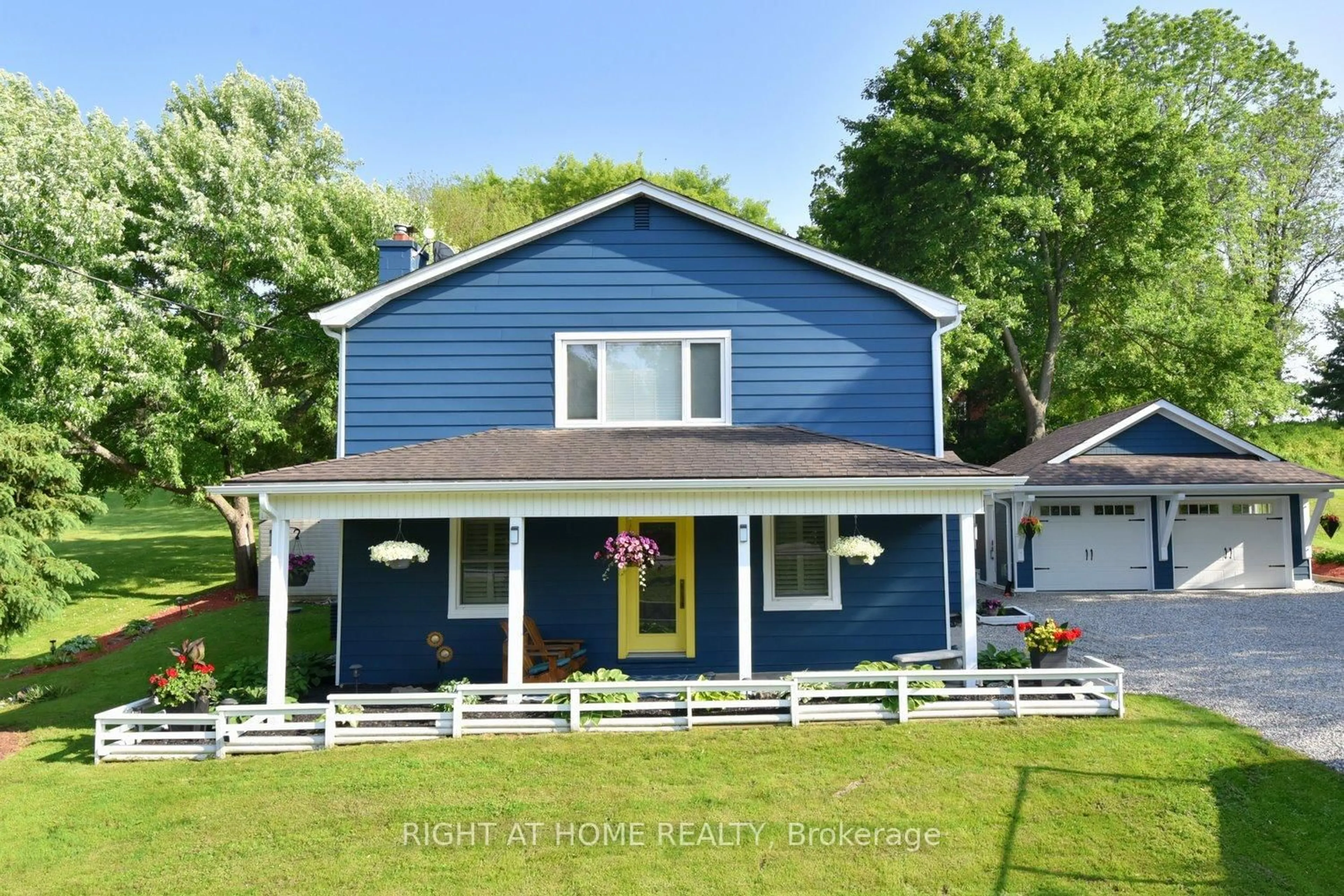 Home with vinyl exterior material, street for 2030 Governors Rd, Hamilton Ontario L0R 1J0
