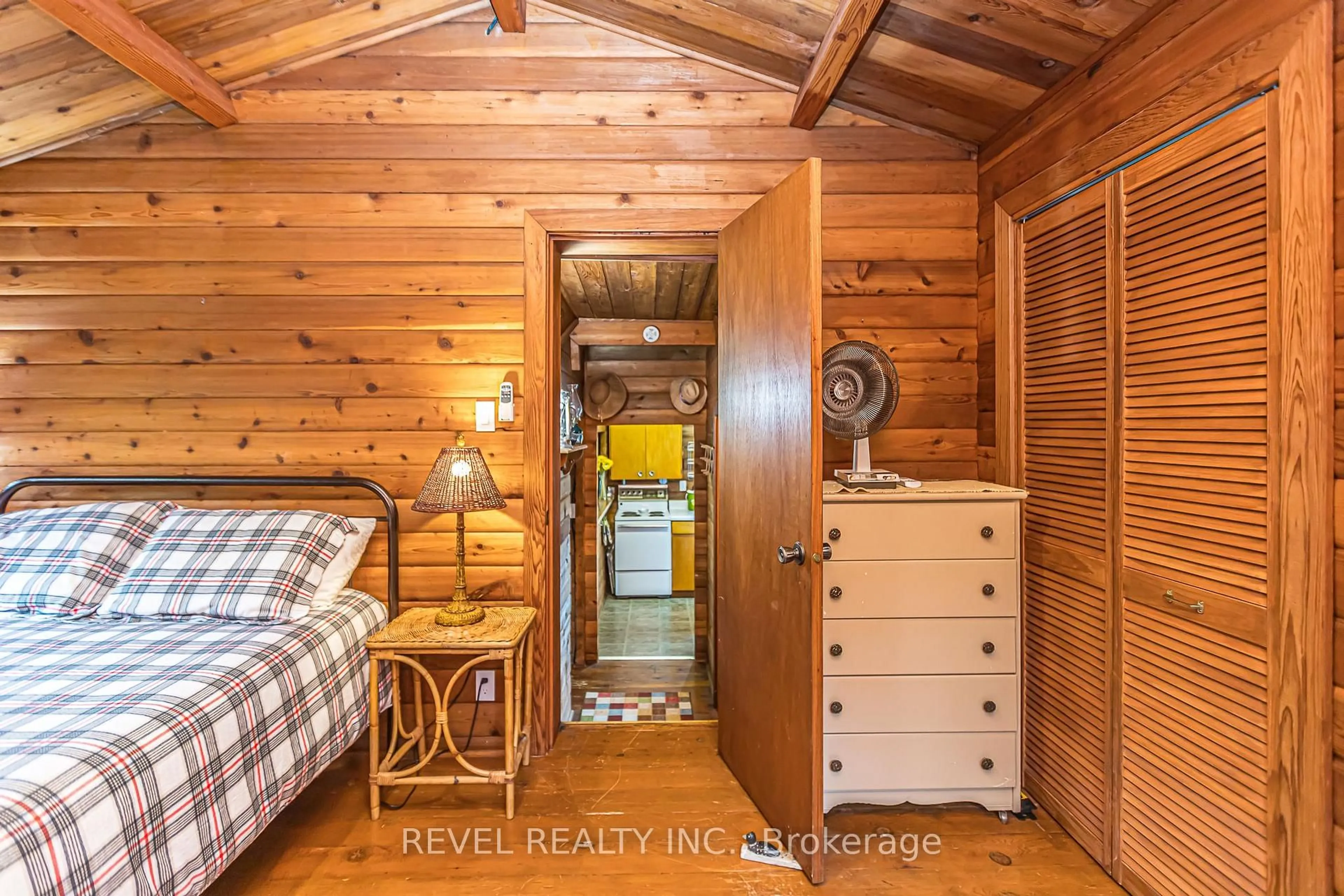 Bedroom with bed, wood/laminate floor for 744 10 Baxter Island, Georgian Bay Ontario L0K 1S0