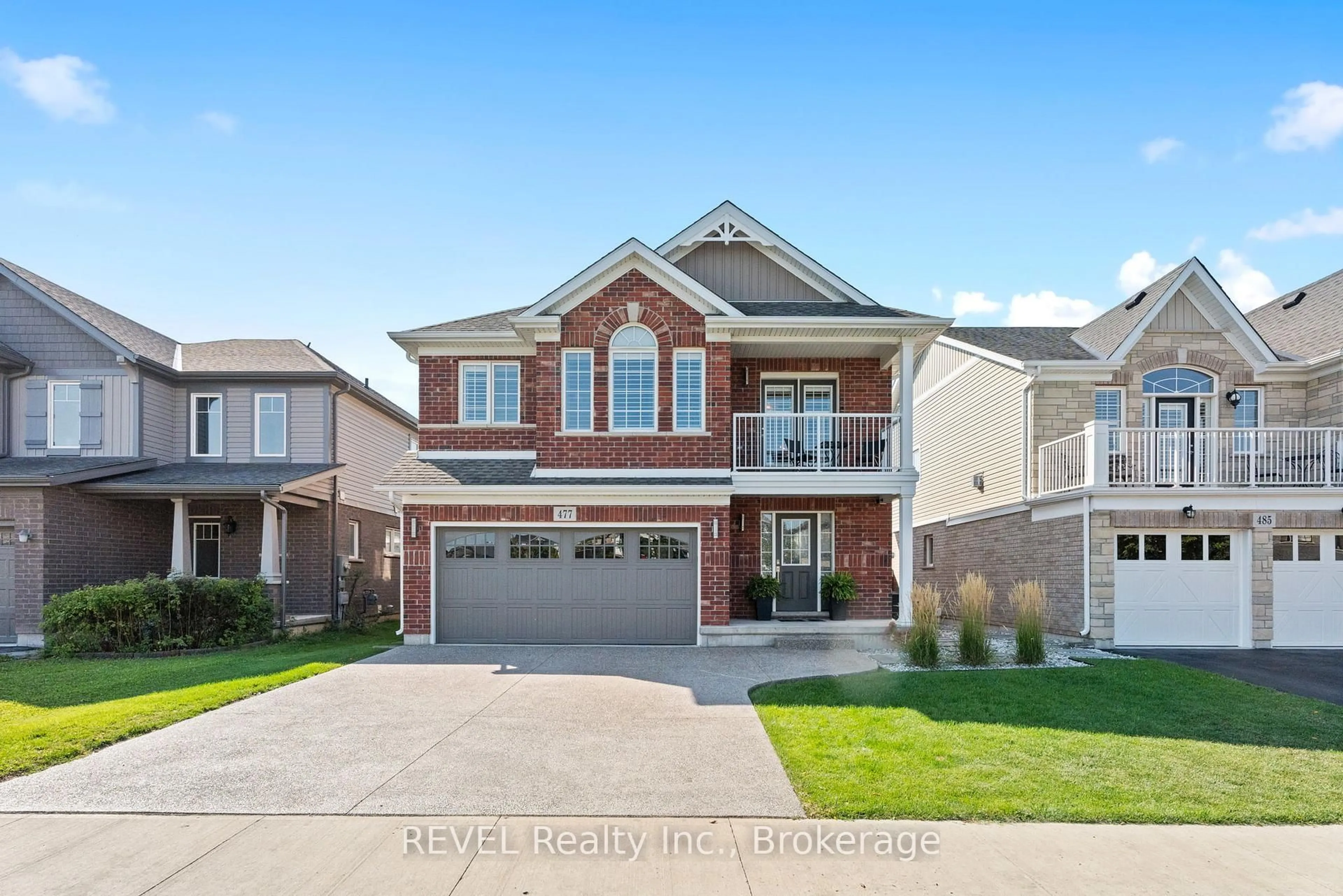 Home with brick exterior material, street for 477 Silverwood Ave, Welland Ontario L3C 0C6