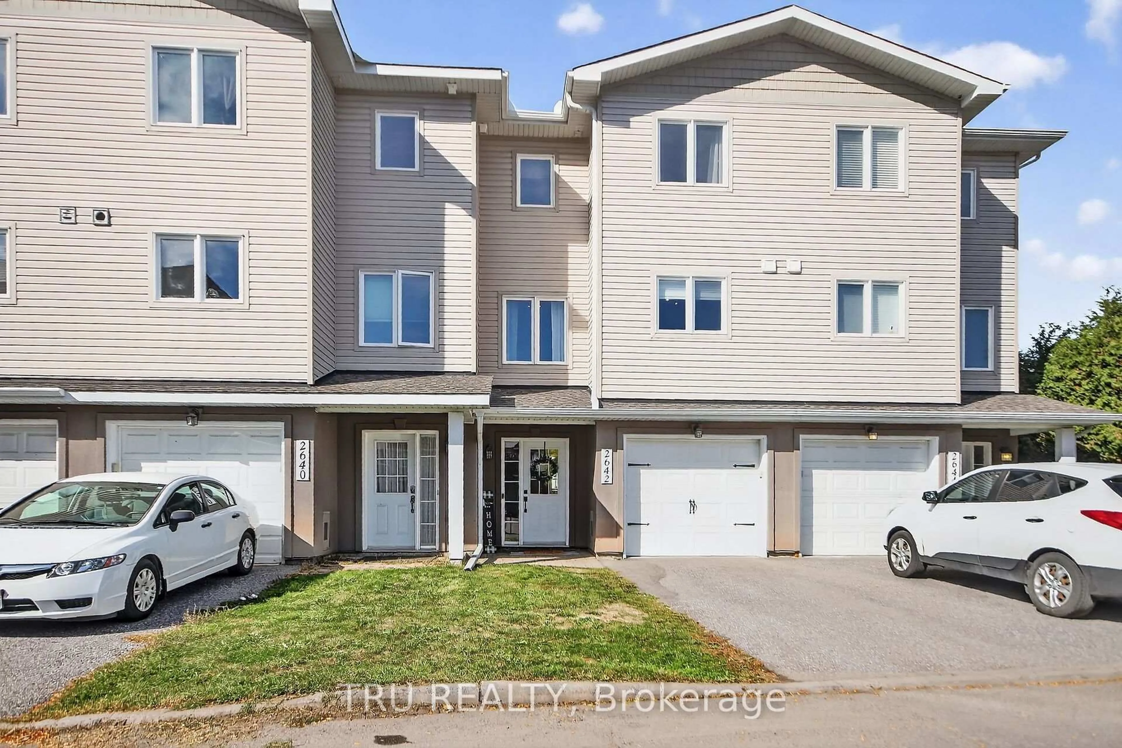 Unknown for 2642 Palings Private, Ottawa Ontario K1T 4A4