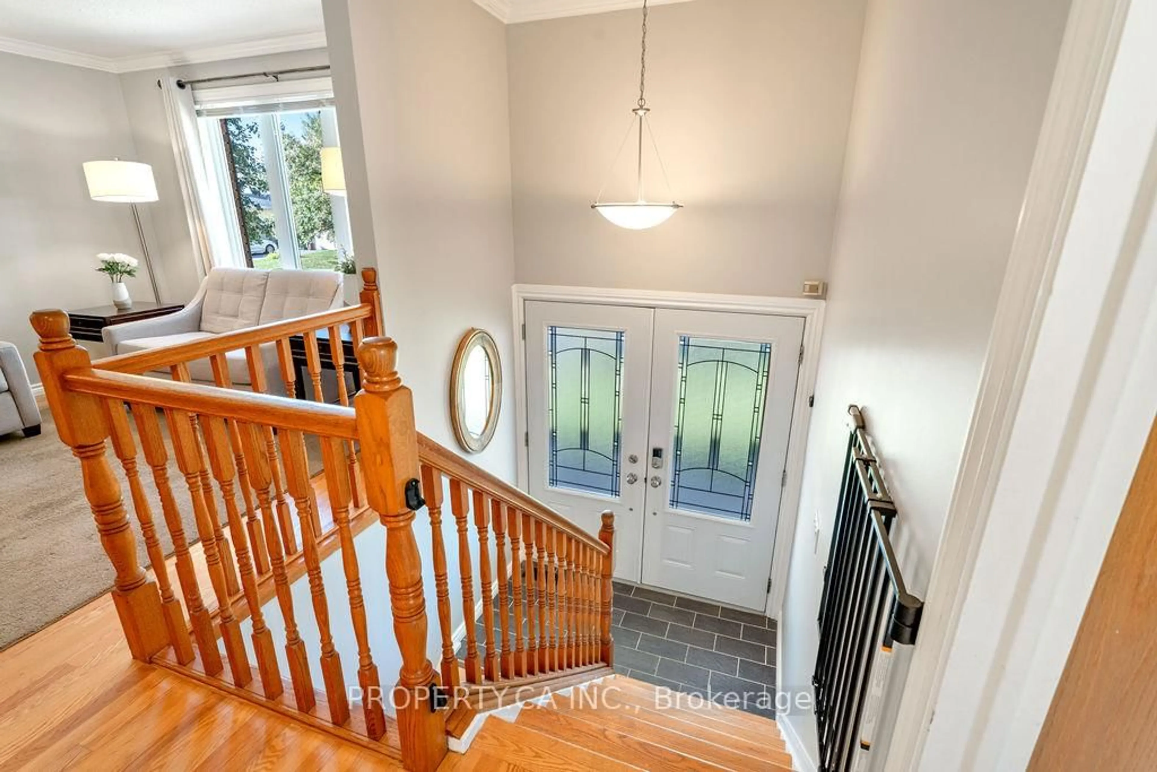 Indoor entryway for 14 Birdhill Ave, Barrhaven Ontario K2J 1Y8