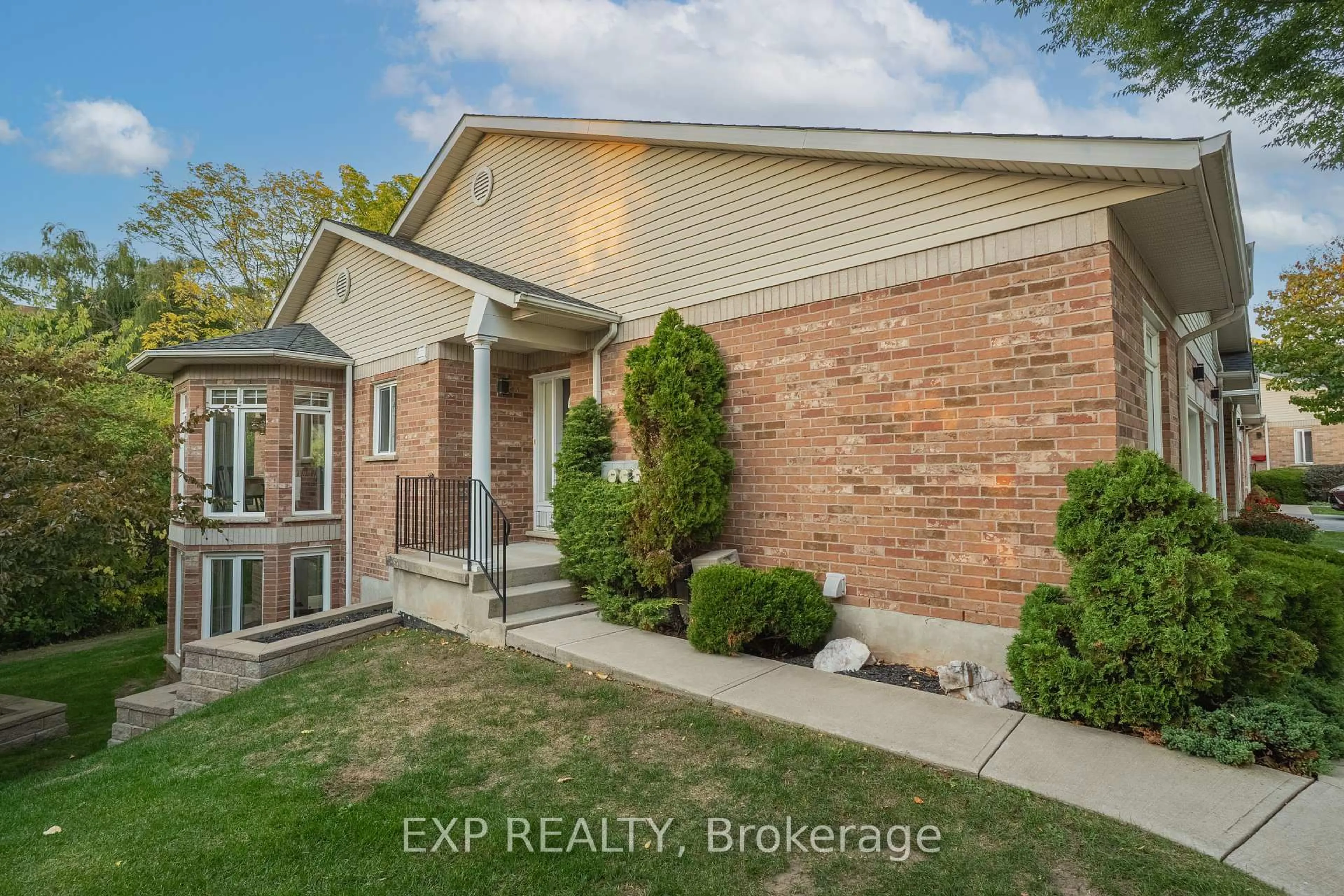 Home with brick exterior material, street for 53 Bunting Rd #17, St. Catharines Ontario L2P 3Y6