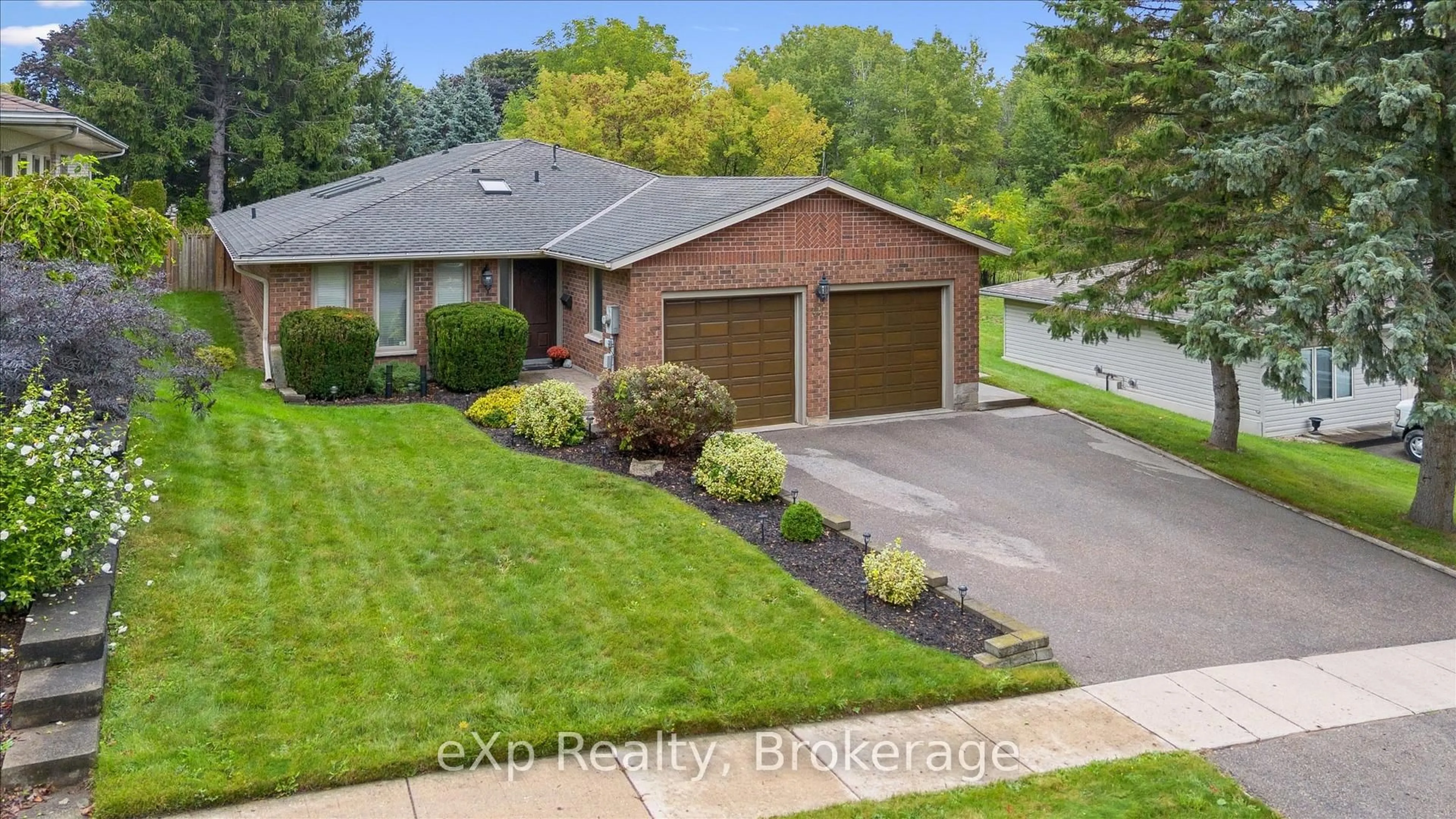 Home with brick exterior material, street for 44 Hyland Rd, Guelph Ontario N1E 1T3