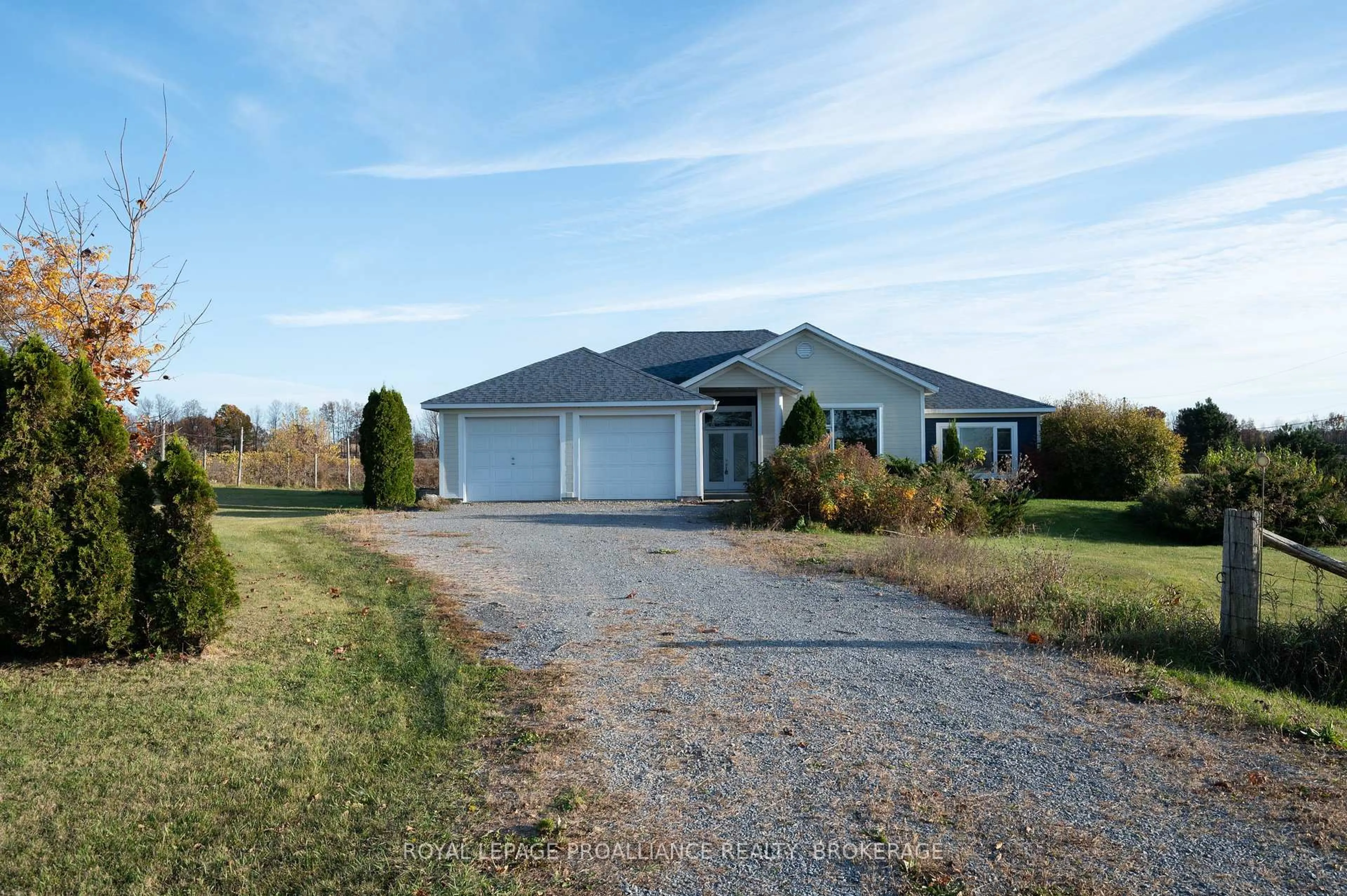 A pic from outside/outdoor area/front of a property/back of a property/a pic from drone, unknown for 10 North Shore Rd, Gananoque Ontario K7G 2V6