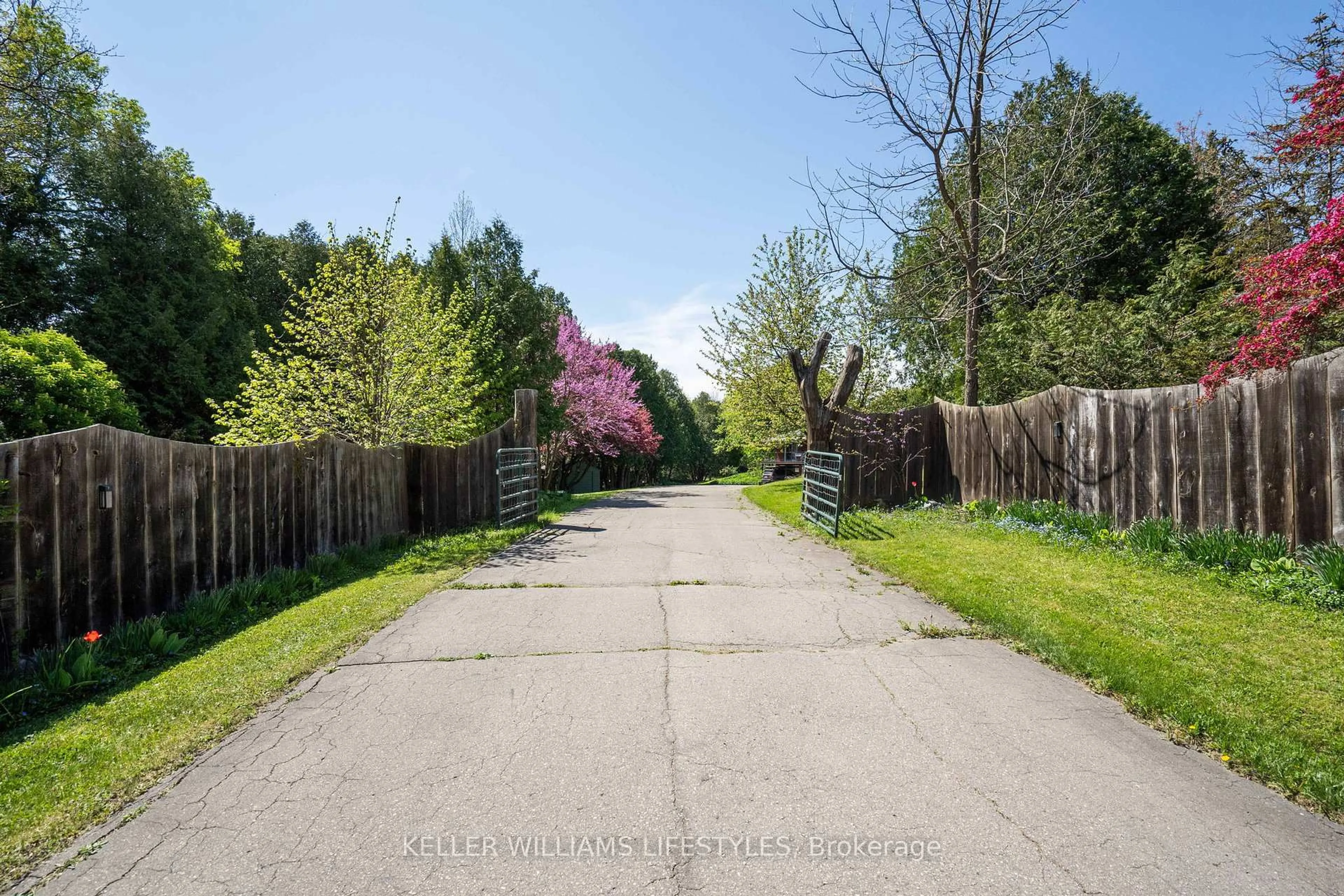 Patio, street for 15083 Medway Rd, Middlesex Centre Ontario N0M 1C0