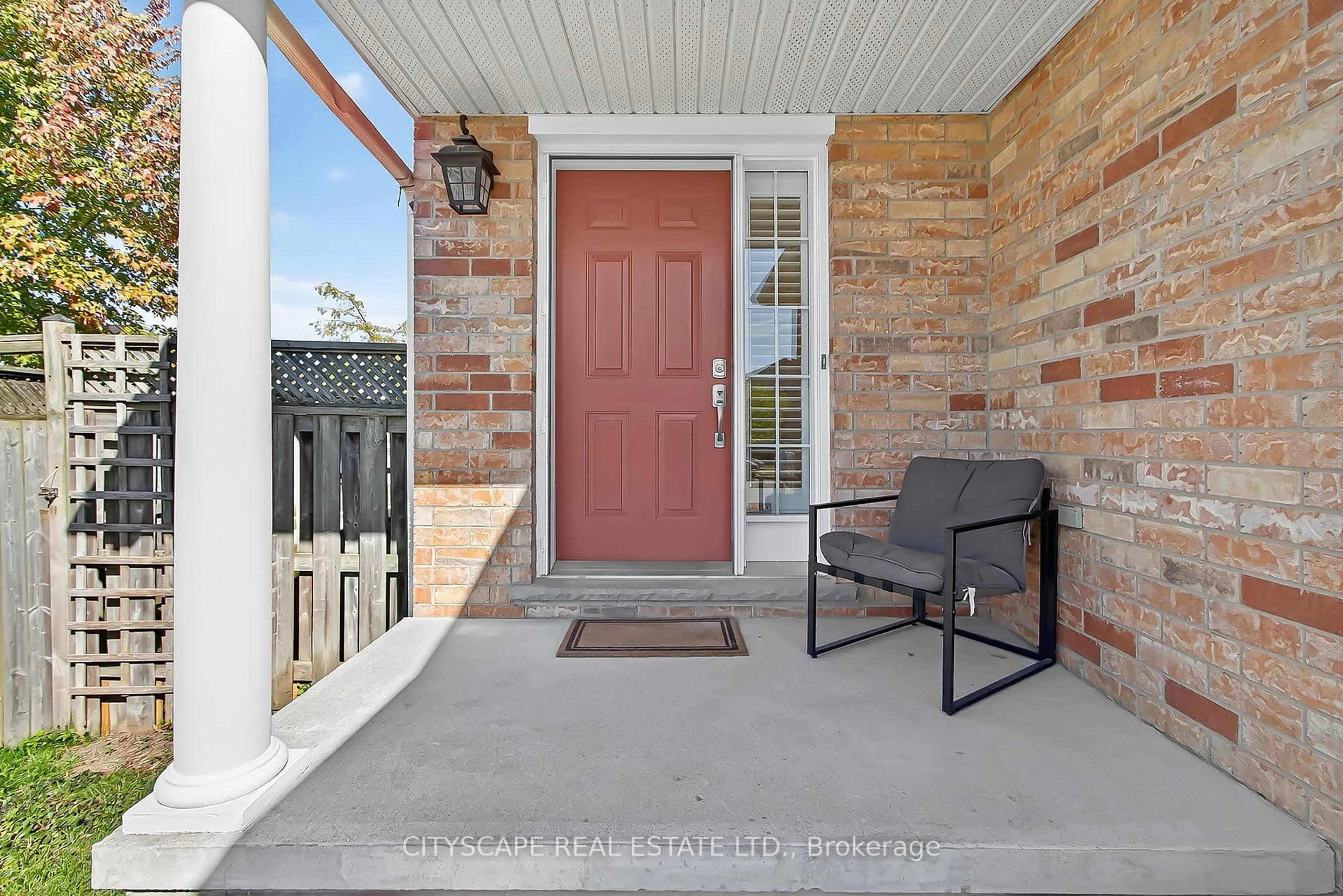 Indoor entryway for 1865 Bayswater Cres, London North Ontario N6G 5N1