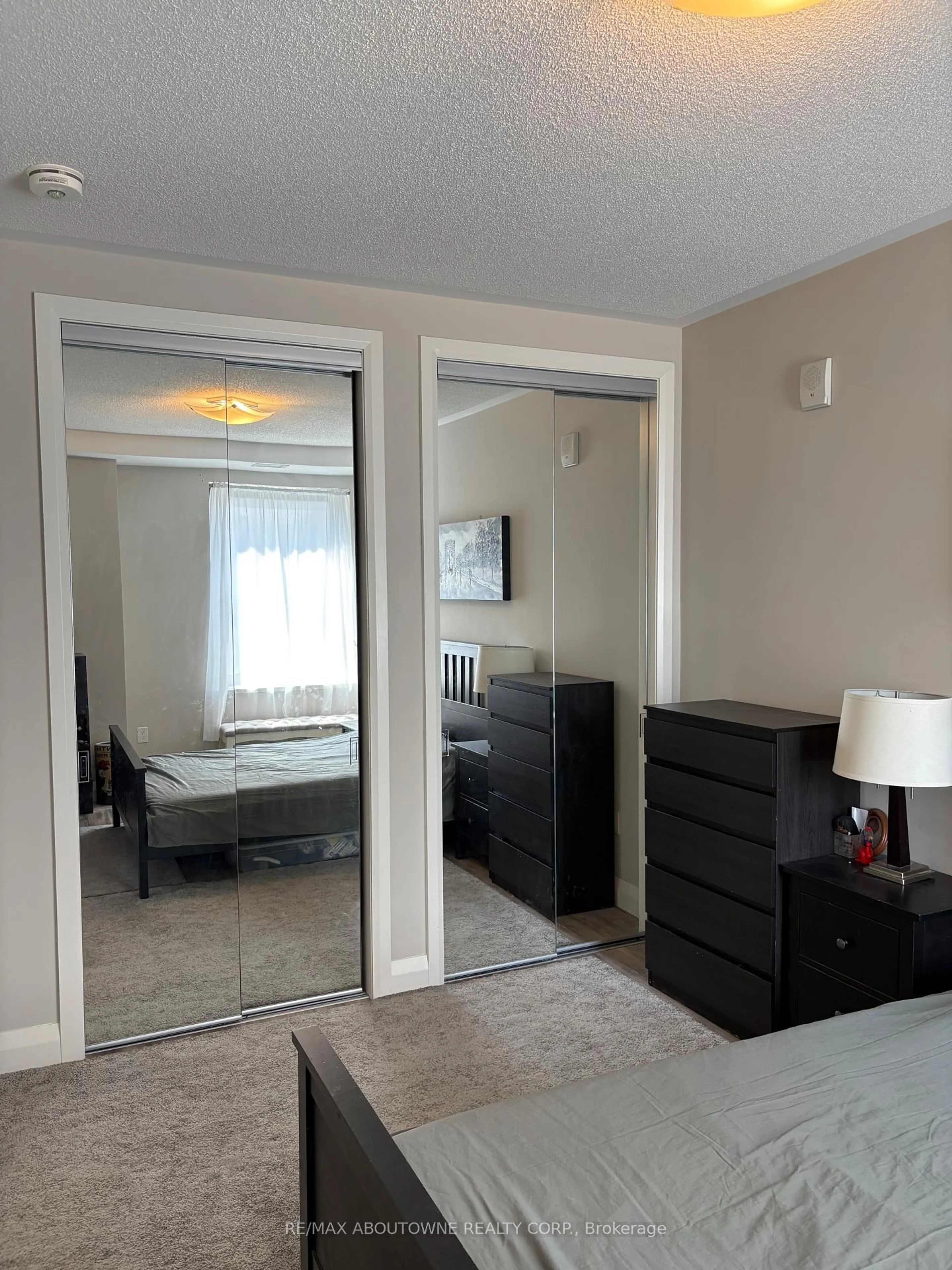 A pic of a room for 118 King St #419, Hamilton Ontario L8N 0A9