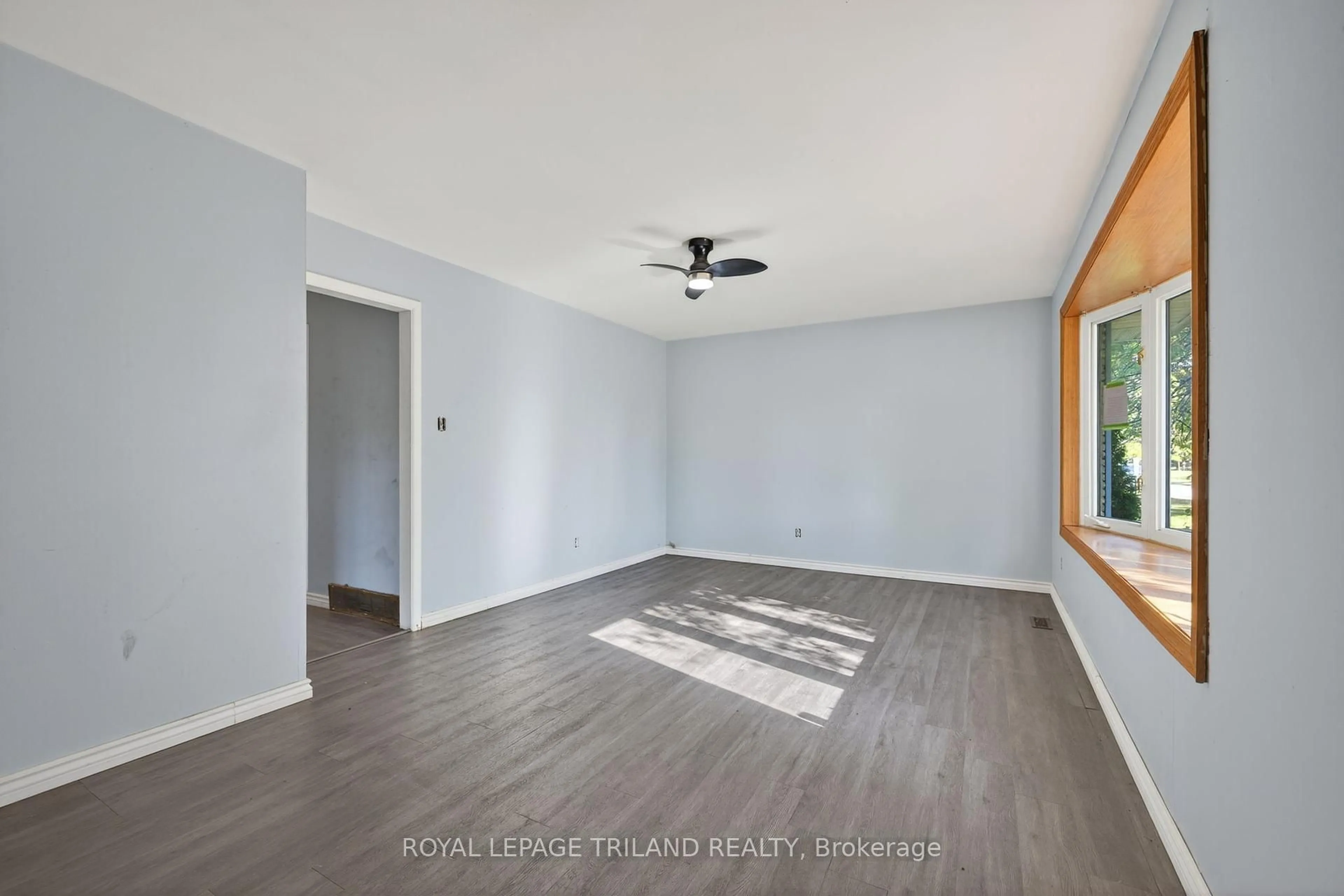 A pic of a room for 170 Pawnee Rd, London East Ontario N5V 2S8