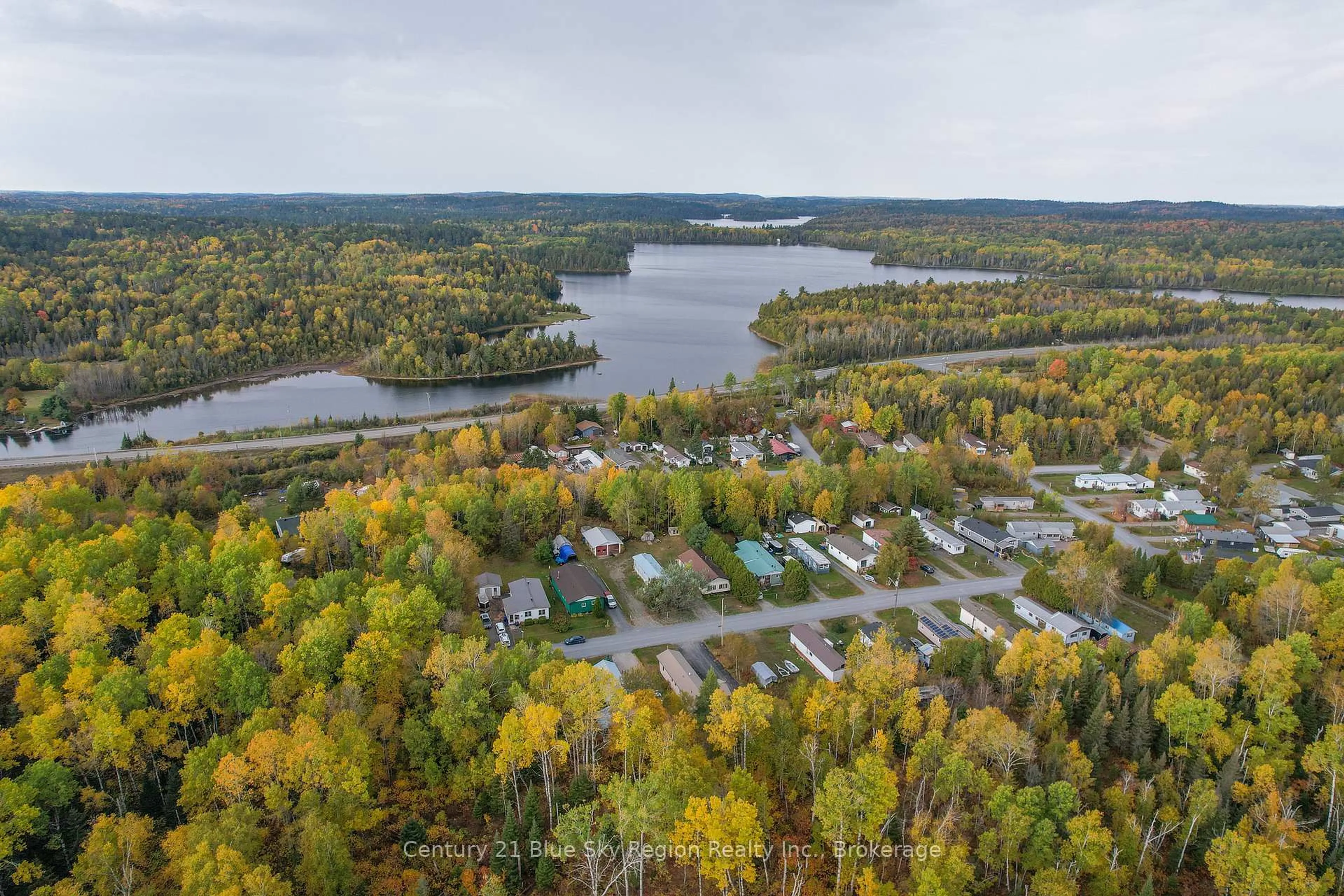 A pic from outside/outdoor area/front of a property/back of a property/a pic from drone, water/lake/river/ocean view for 25 Hillcrest Dr, Temagami Ontario P0H 2H0