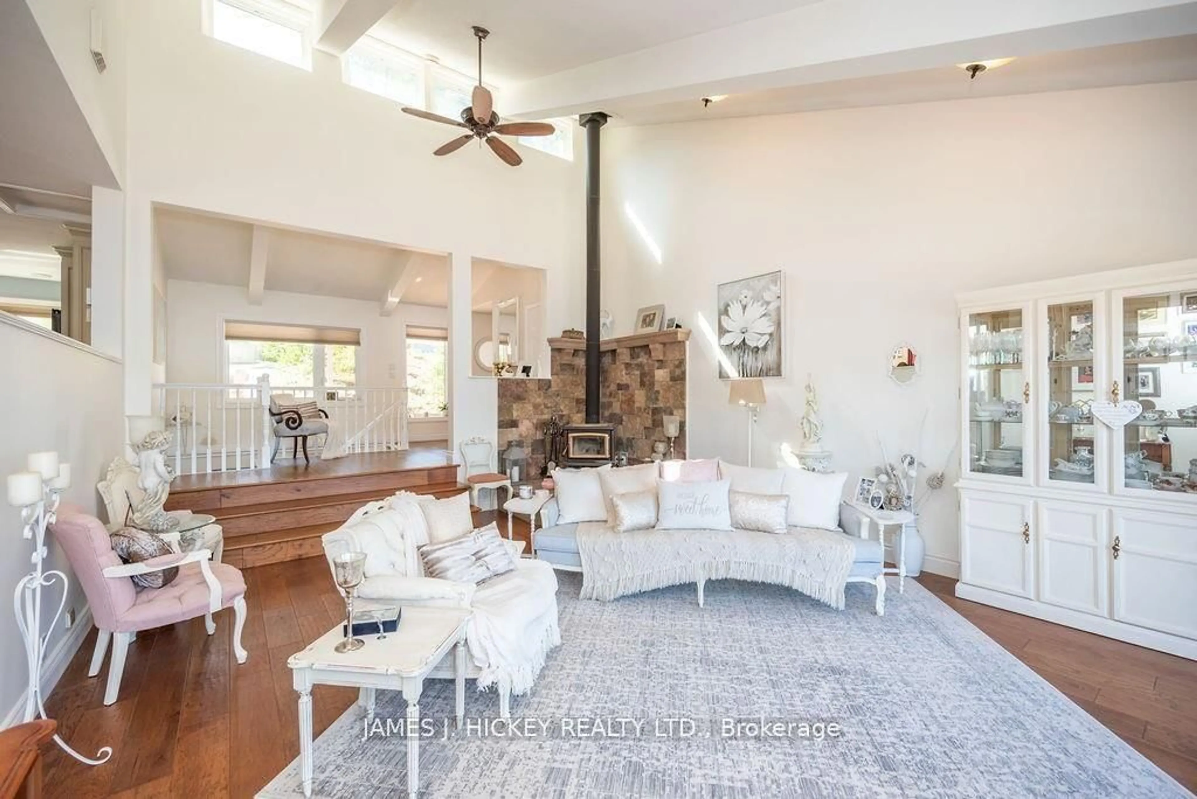 Living room with furniture, unknown for 294 Lauren Rd, Deep River Ontario K0J 1P0