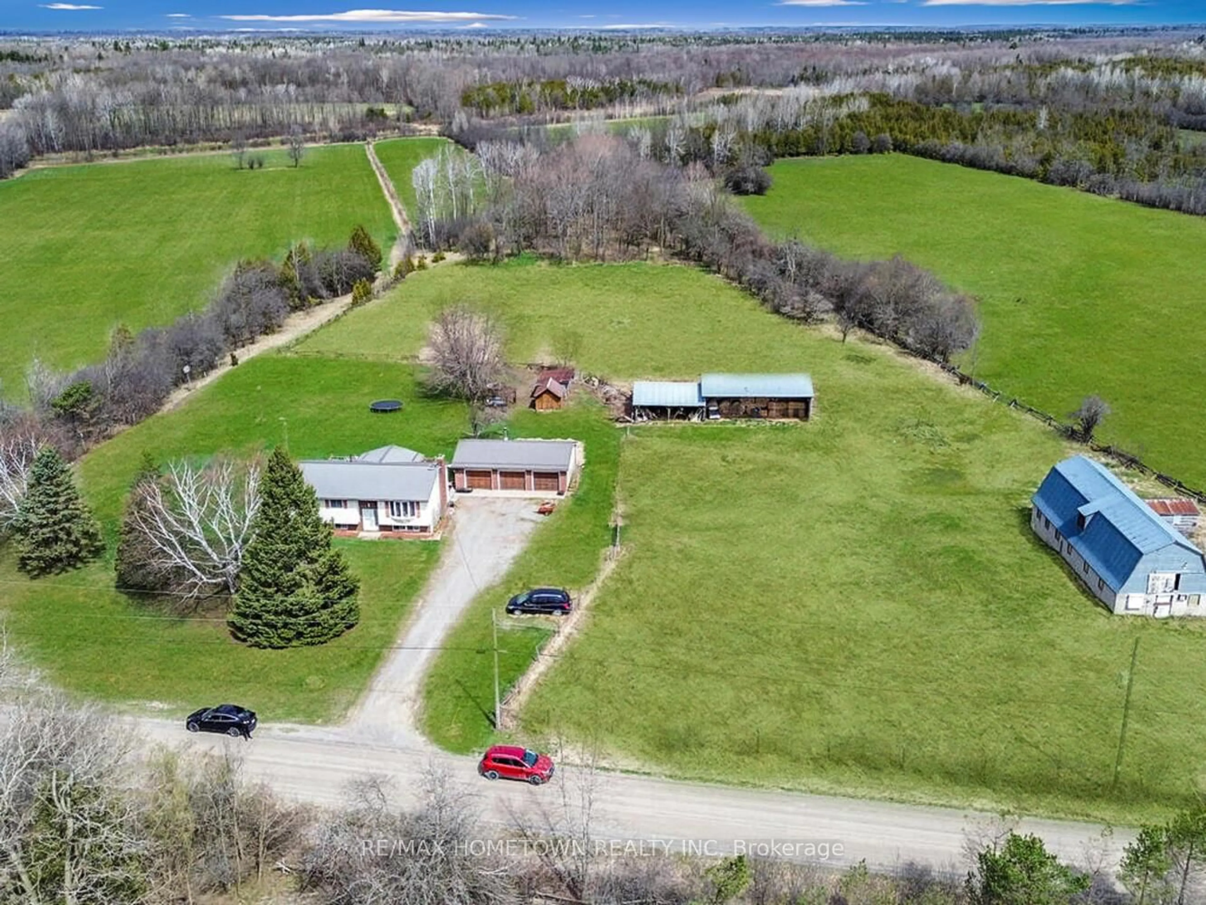 A pic from outside/outdoor area/front of a property/back of a property/a pic from drone, unknown for 11928 Rocksprings Rd, Elizabethtown-Kitley Ontario K0G 1R0