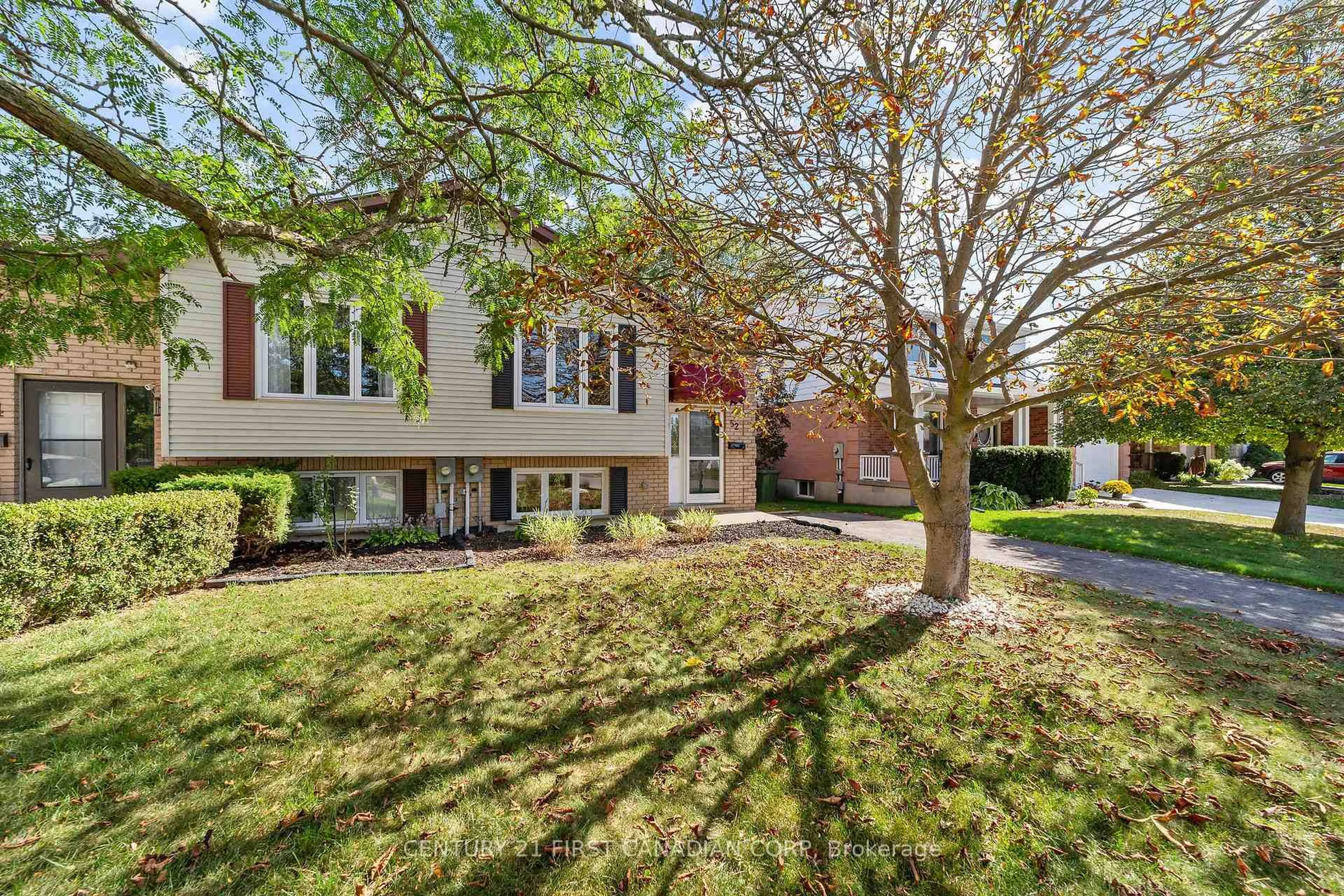 Home with brick exterior material, street for 52 Stokes Rd, St. Thomas Ontario N5R 5W7