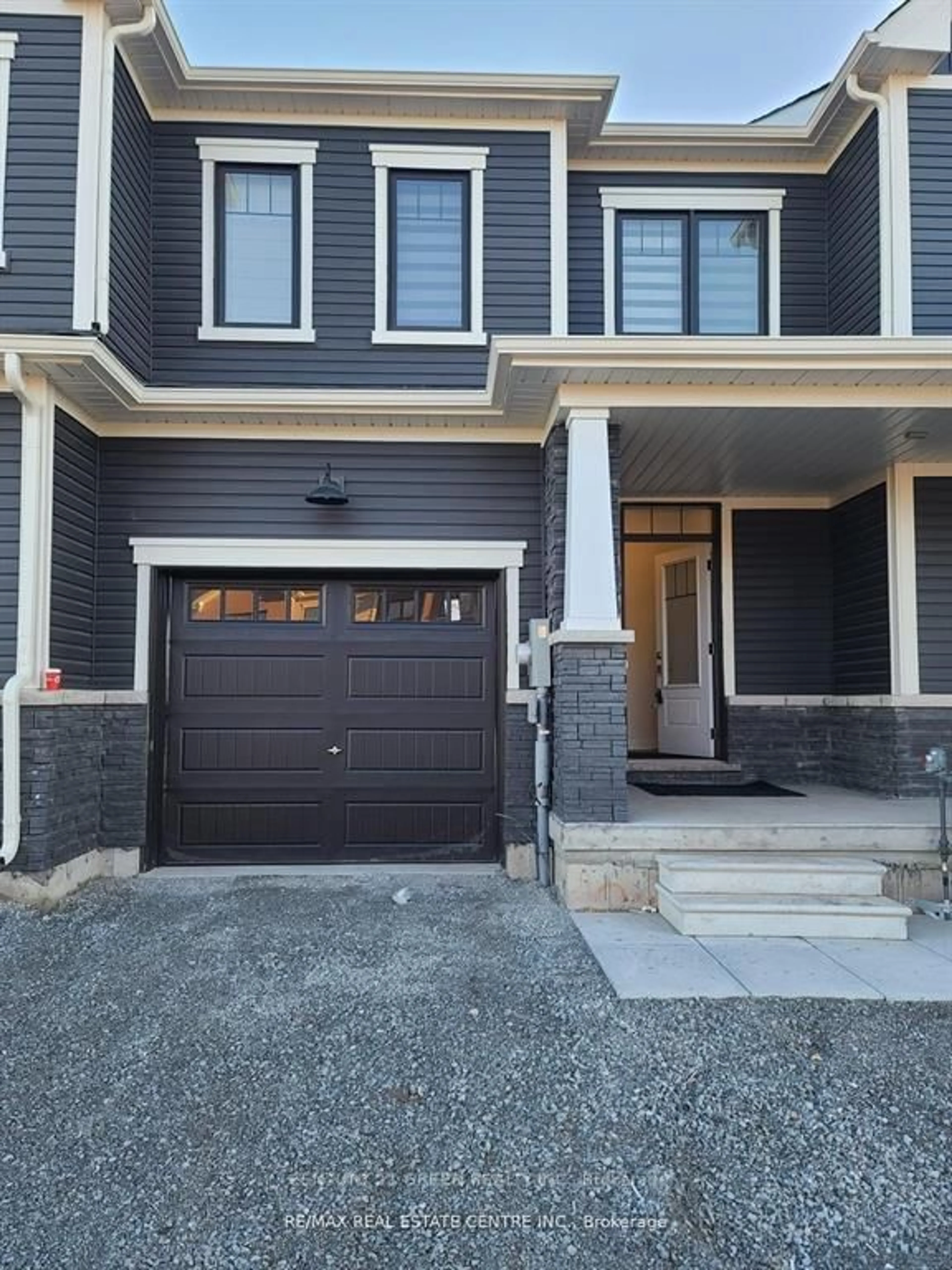 Home with brick exterior material, street for 47 Rowlock St, Welland Ontario L3B 0M7