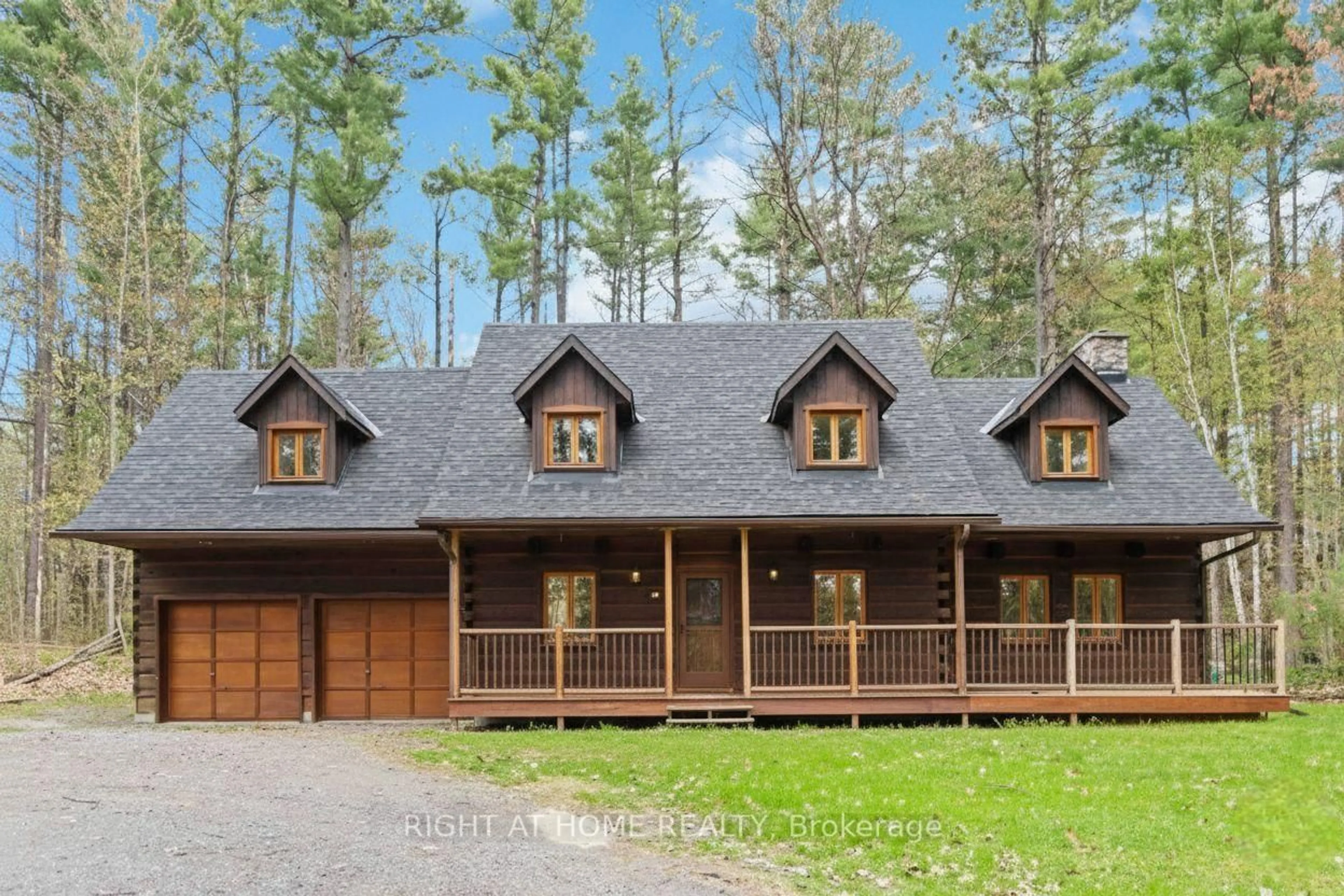 Home with vinyl exterior material, unknown for 101 Myrtle Lane, Ottawa Ontario K0A 3M0