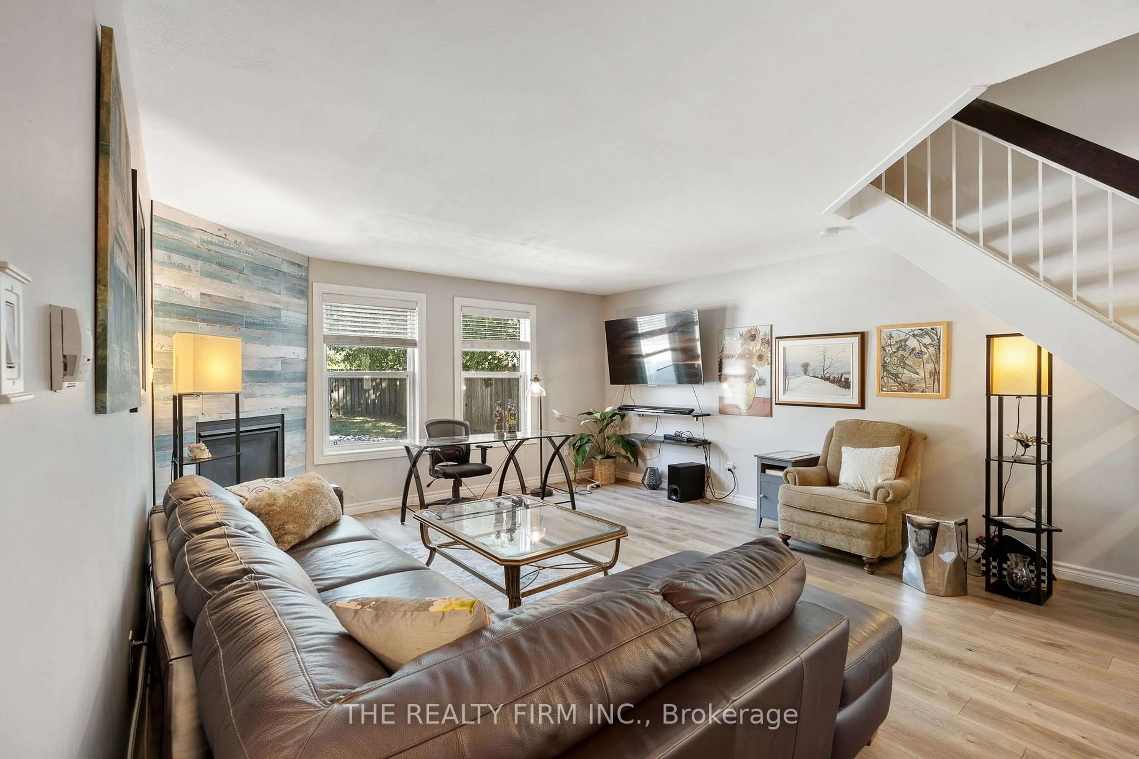 Living room with furniture, unknown for 26 Monmore Rd, London North Ontario N6G 2W6