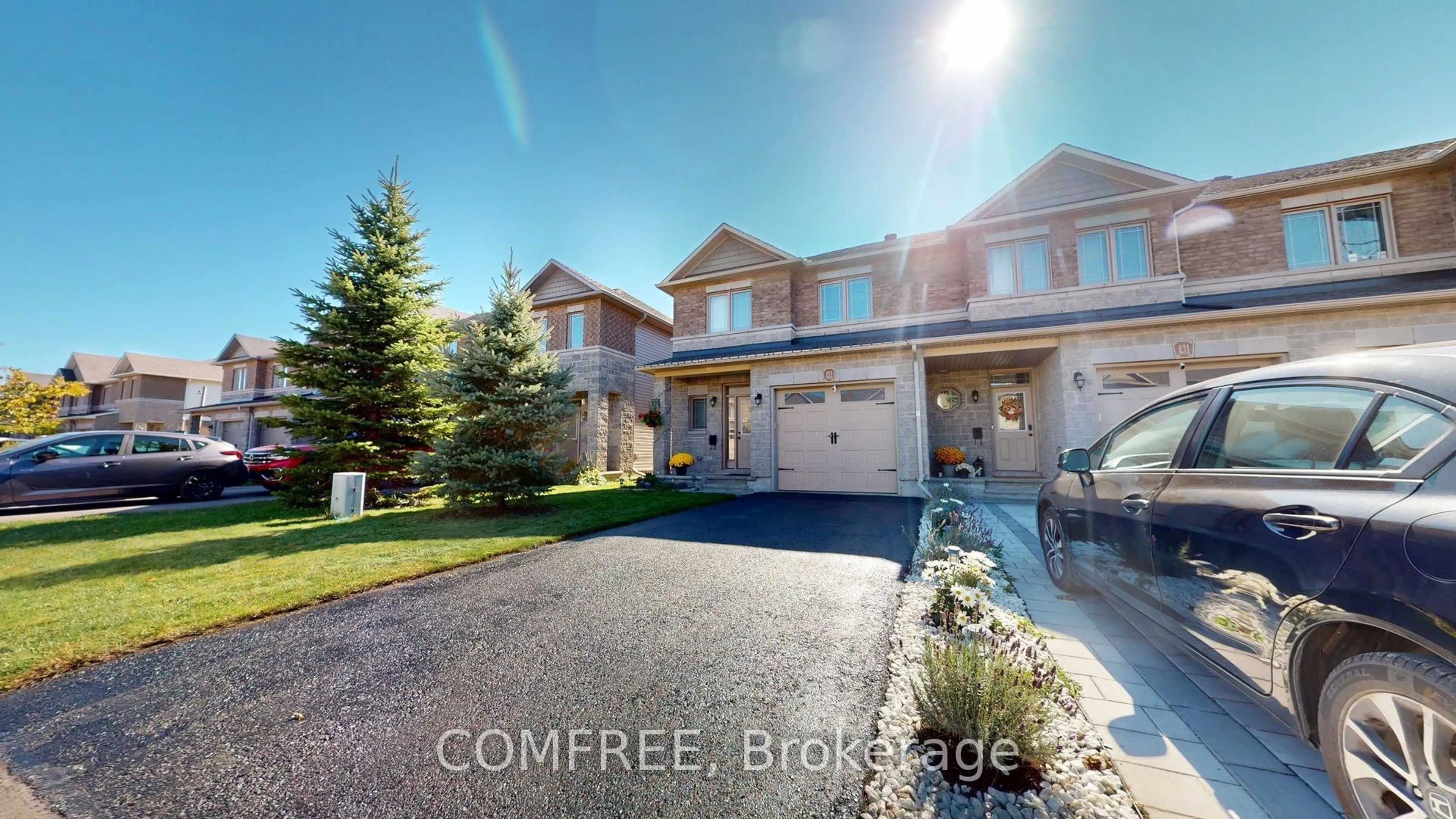 A pic from outside/outdoor area/front of a property/back of a property/a pic from drone, street for 433 Barrick Hill Rd, Ottawa Ontario K2M 0H7