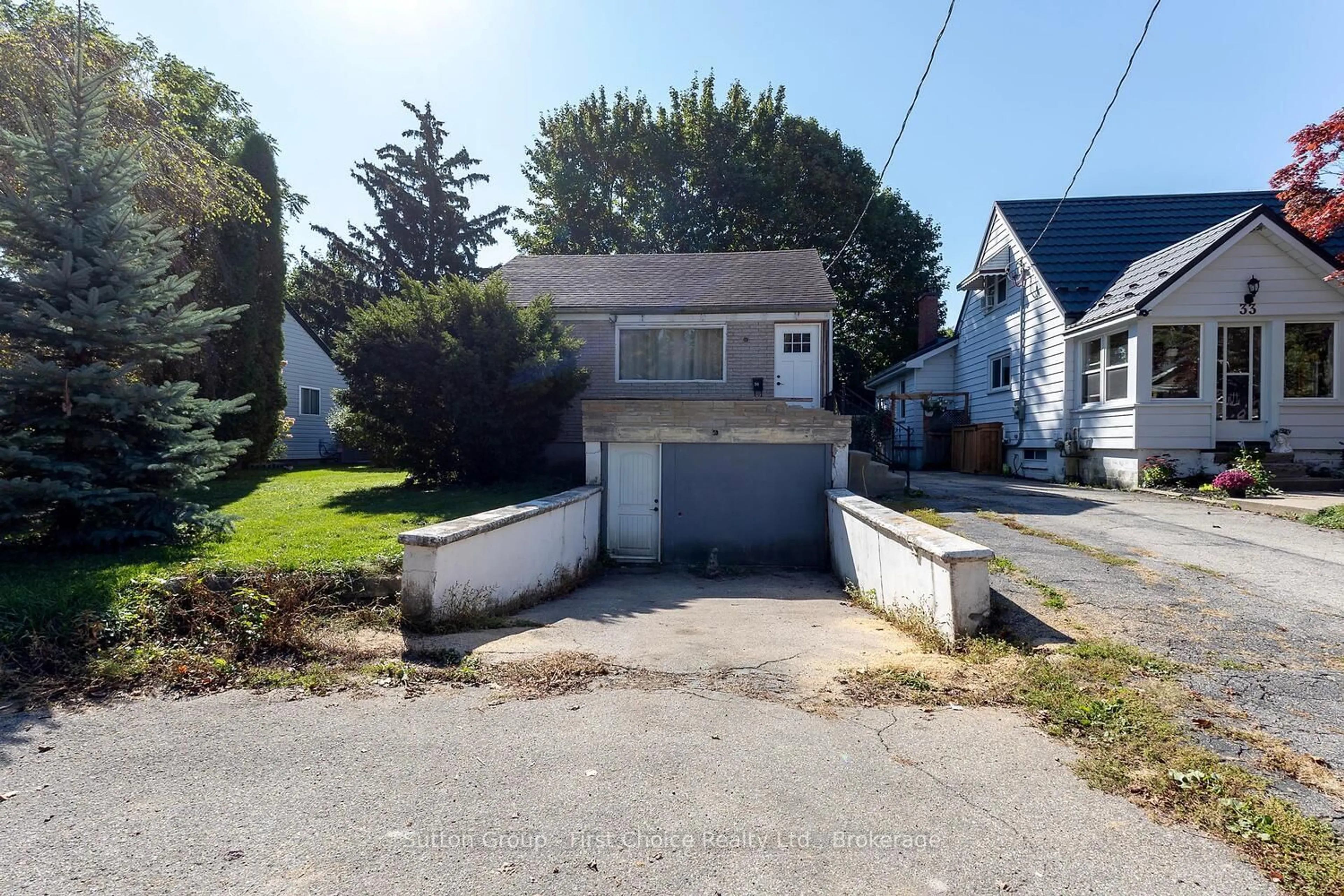 Shed for 35 Devon St, Stratford Ontario N5A 2Z5