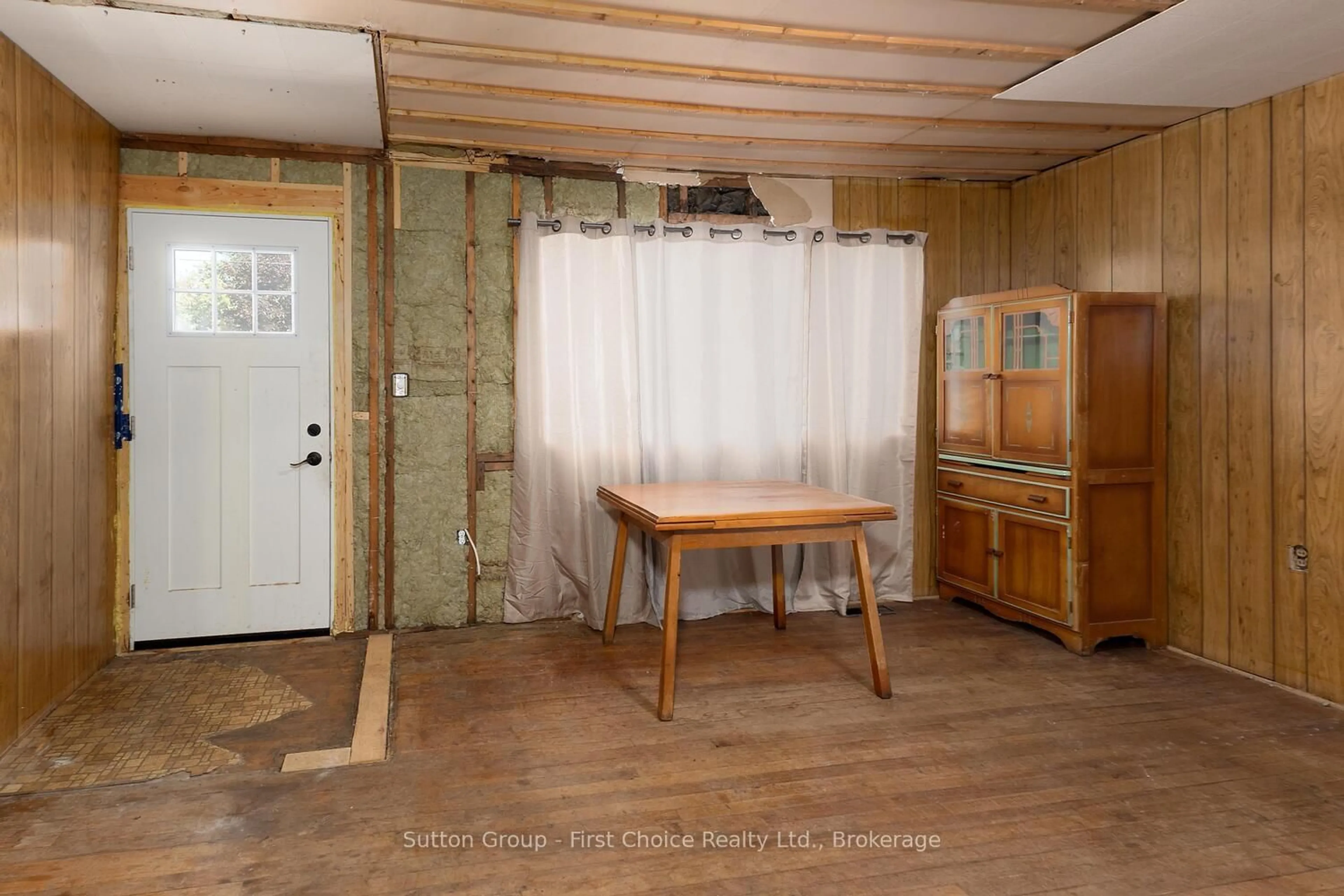 A pic of a room for 35 Devon St, Stratford Ontario N5A 2Z5