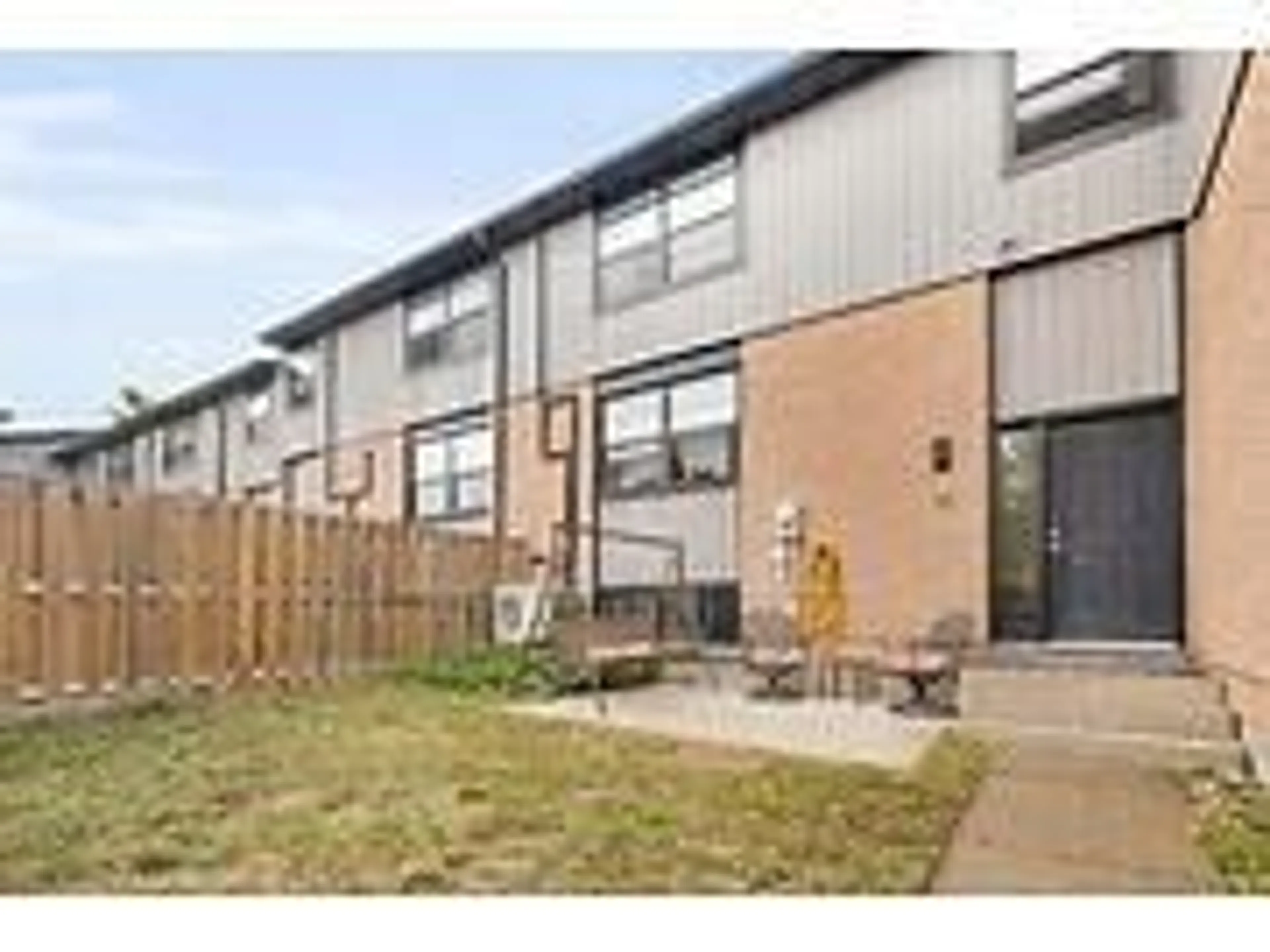 Unknown for 105 ANDOVER Dr #10, London South Ontario N6J 4B1