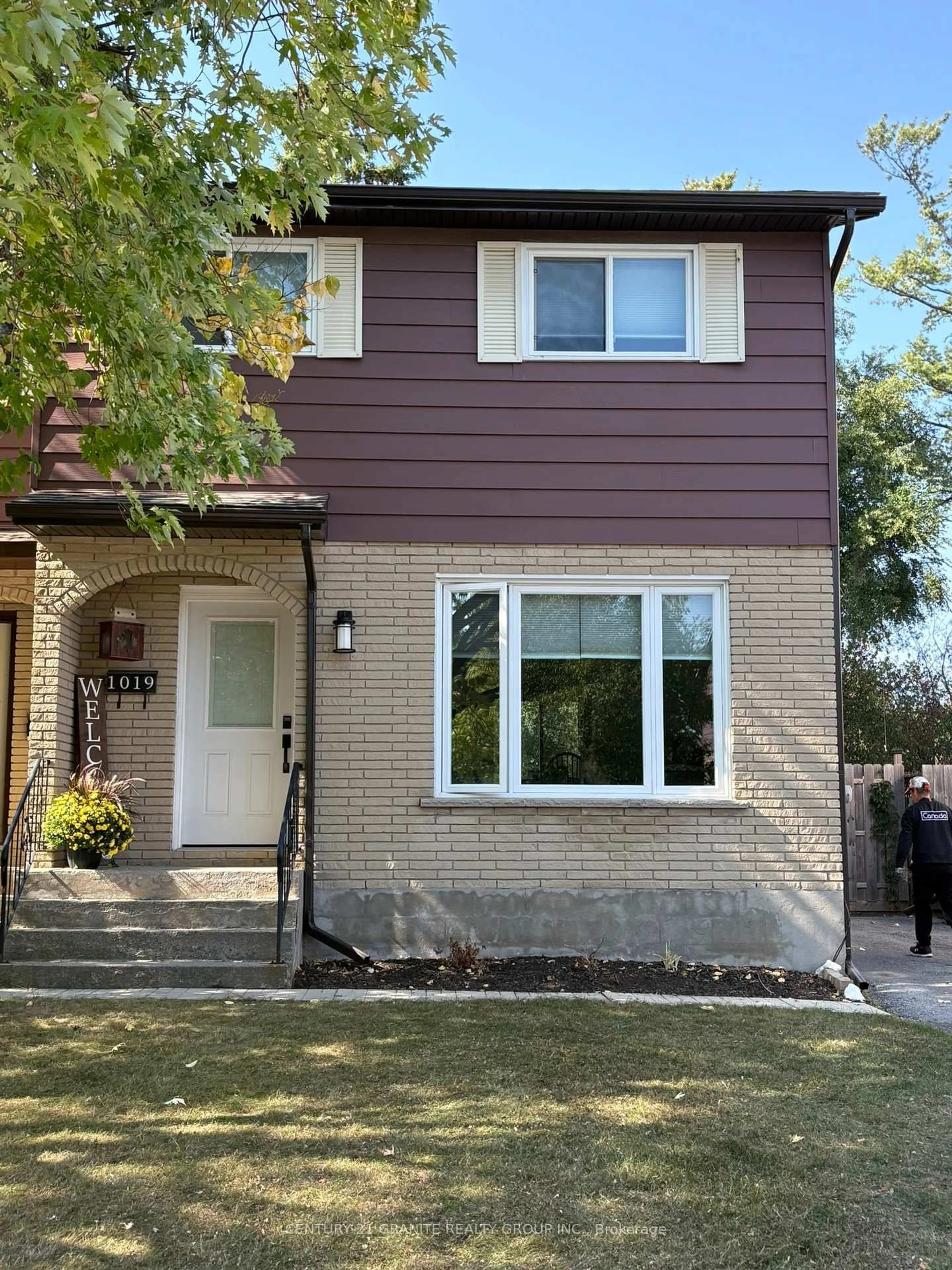 Home with brick exterior material, street for 1019 Sprucewood Cres, Kingston Ontario K7P 1N1