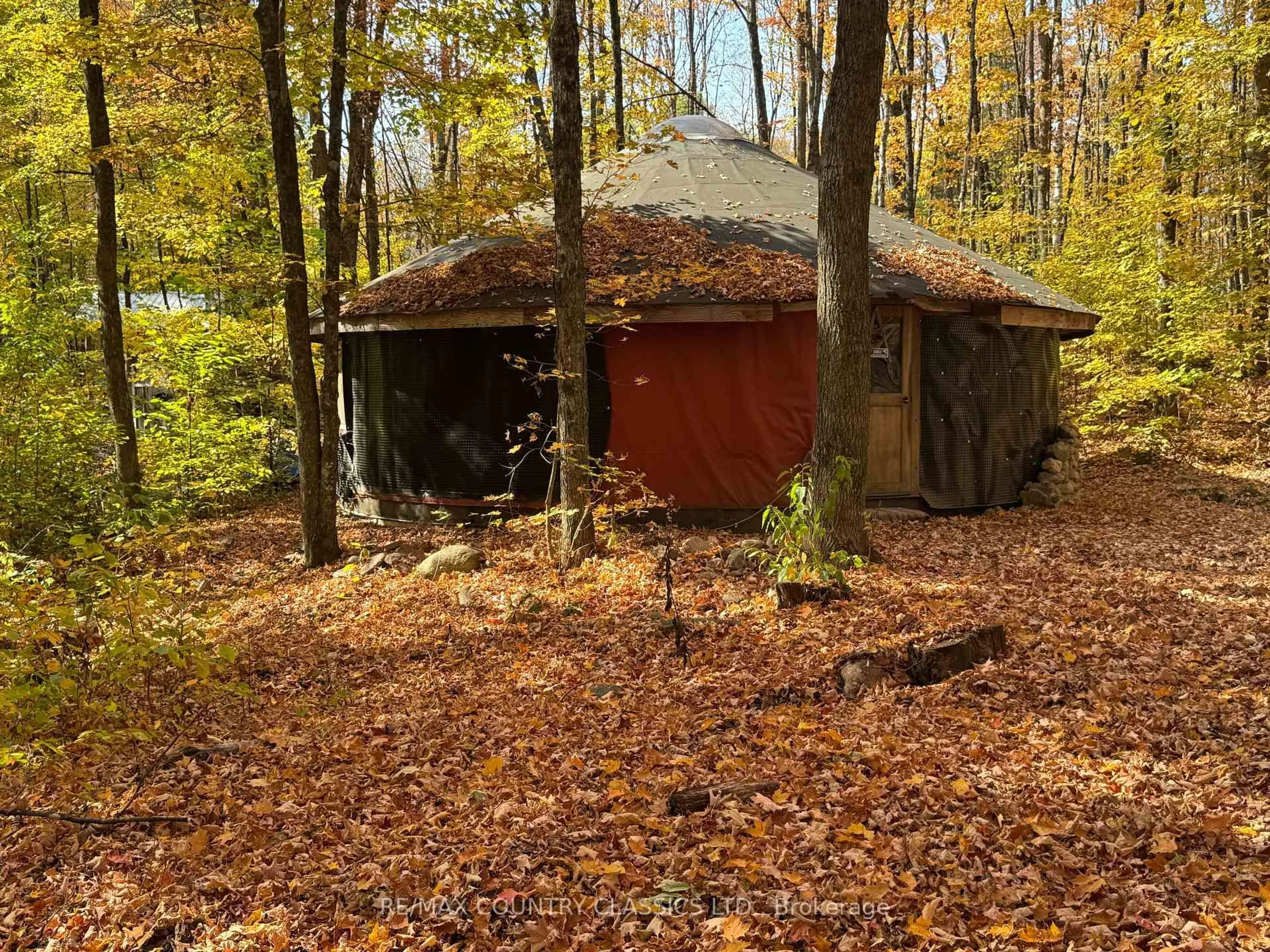 Shed for 102 Caroline Crt, Bancroft Ontario K0L 1C0