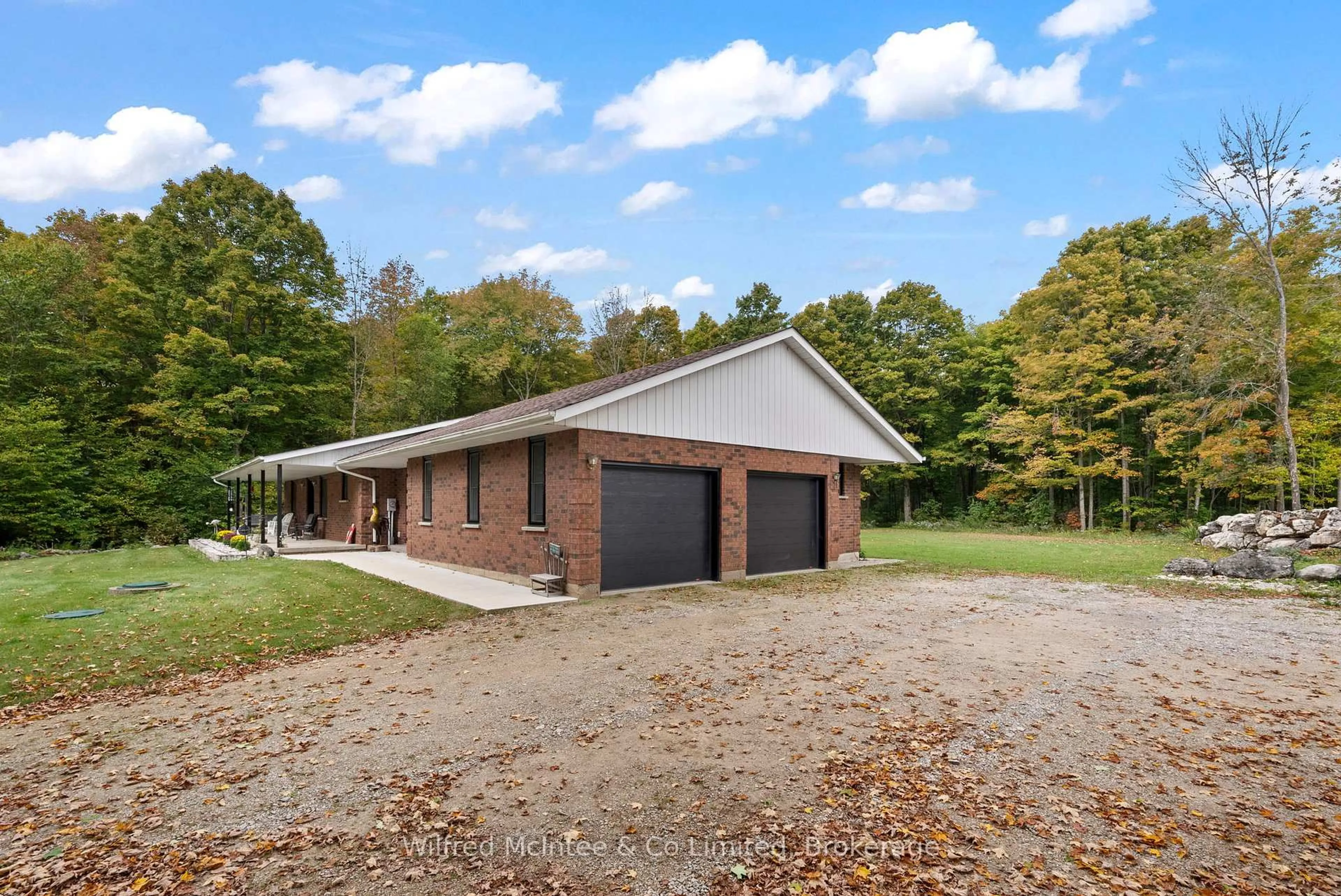 Home with brick exterior material, unknown for 442289 Concession 21, Georgian Bluffs Ontario N0H 2T0