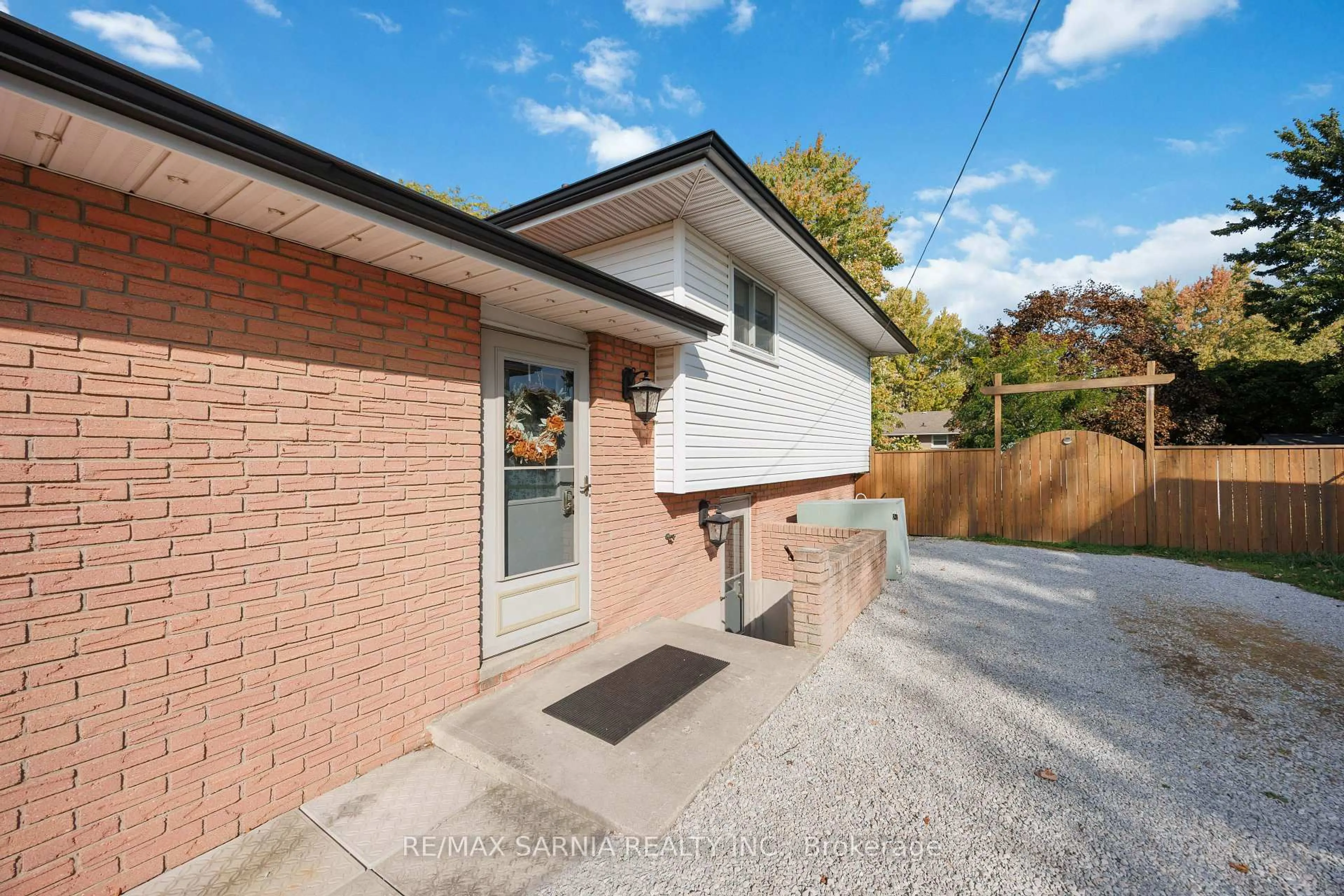 Home with brick exterior material, street for 4552 Shamrock St, Enniskillen Ontario N0N 1N0
