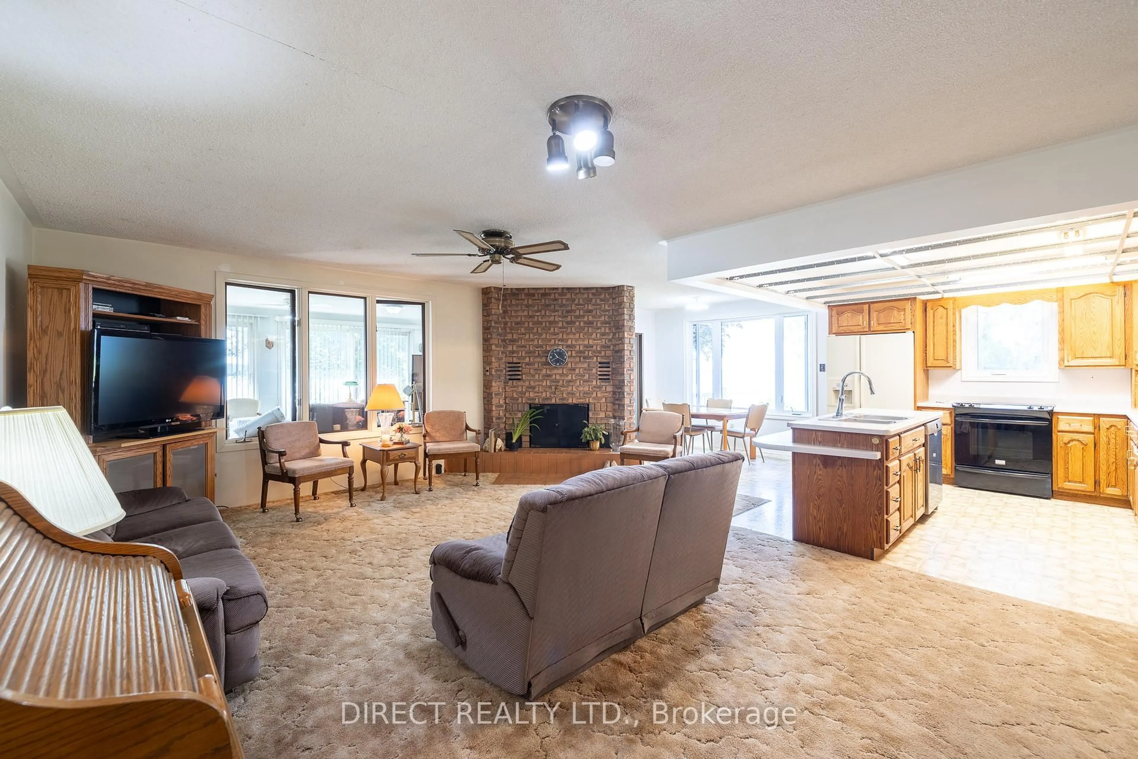 Living room with furniture, unknown for 15753 Loyalist Pkwy, Prince Edward County Ontario K0K 1G0