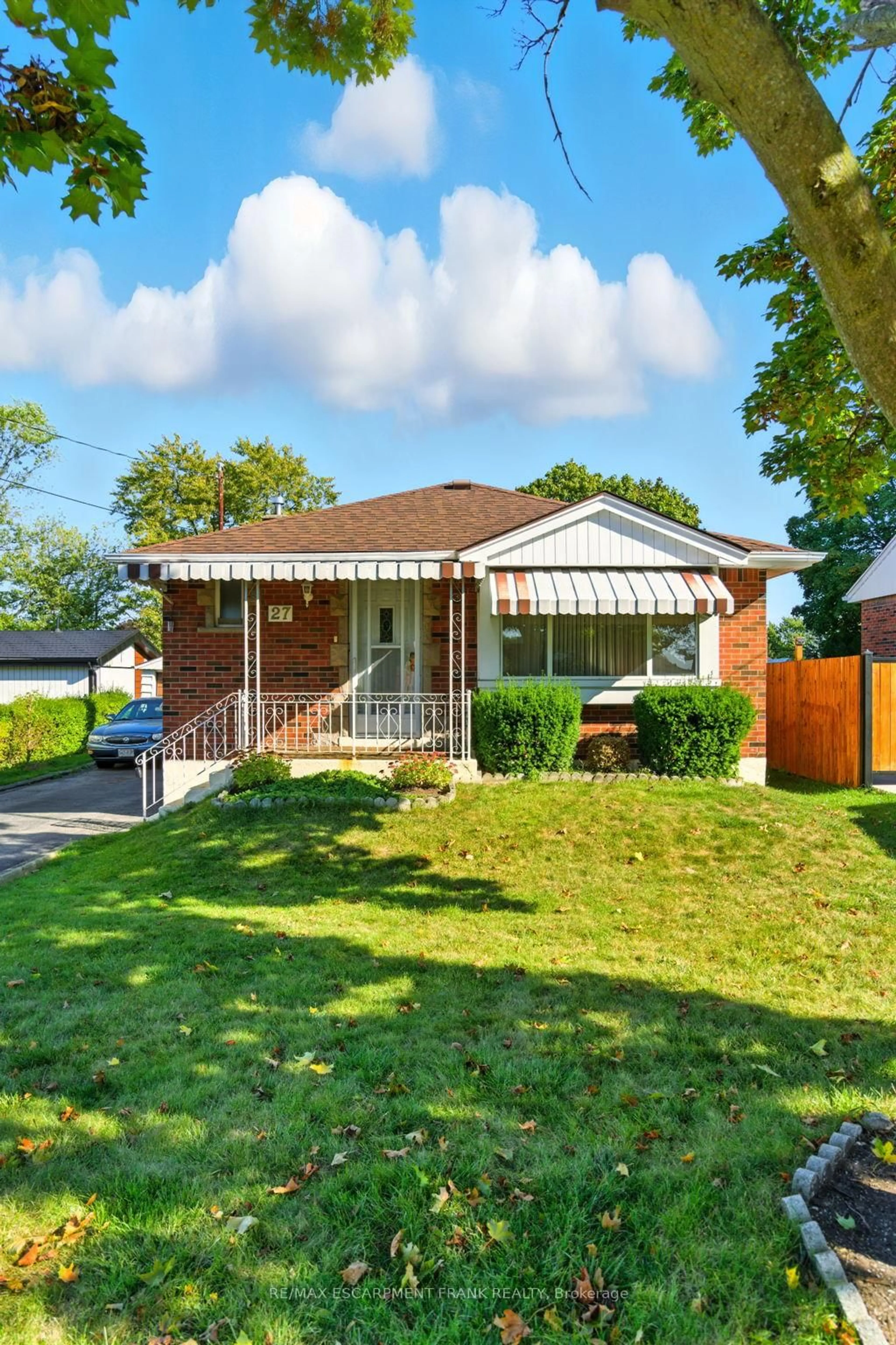 Home with brick exterior material, street for 27 Warren Ave, Hamilton Ontario L9A 3C7