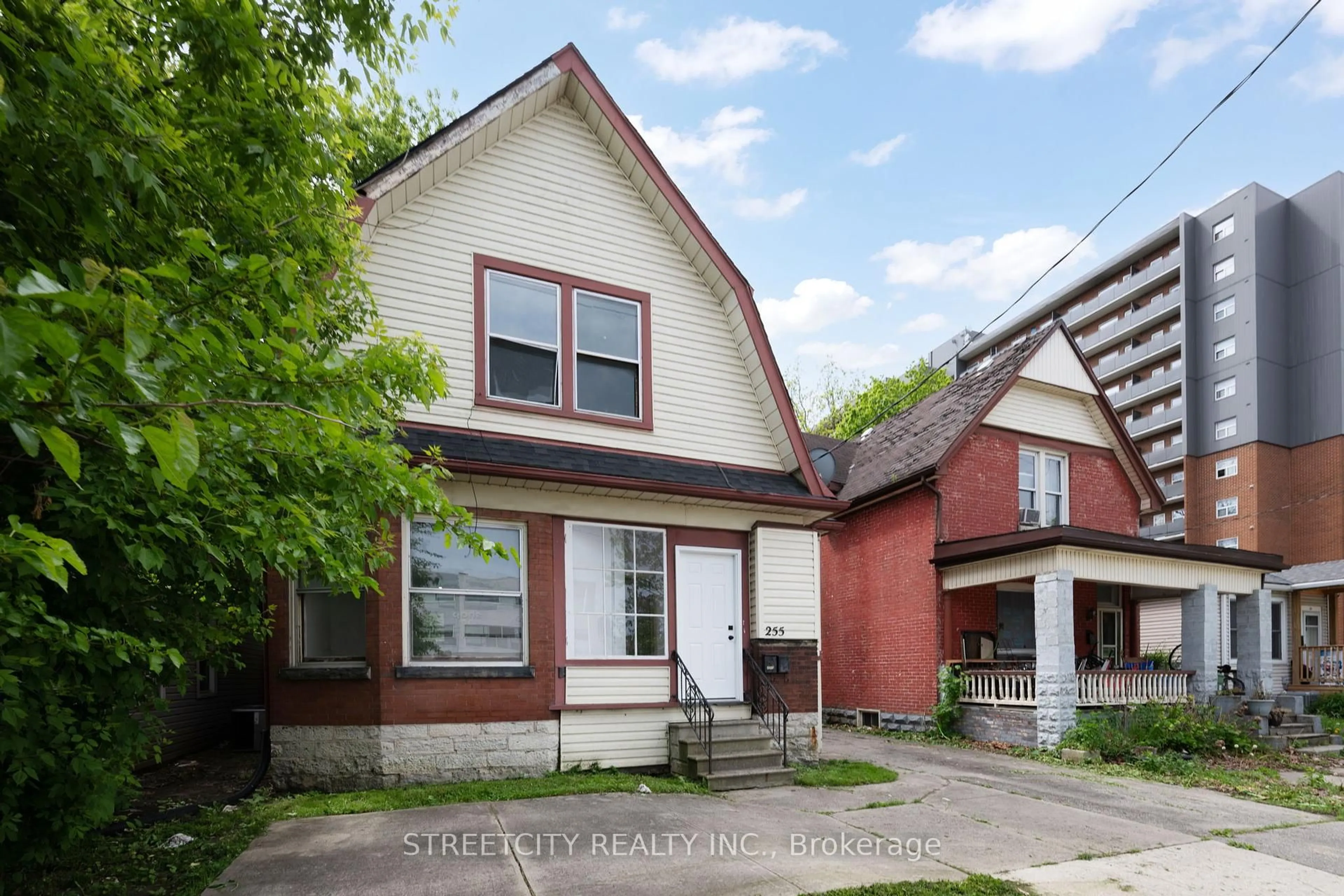 Home with brick exterior material, street for 255 Simcoe St, London East Ontario N6B 1J3