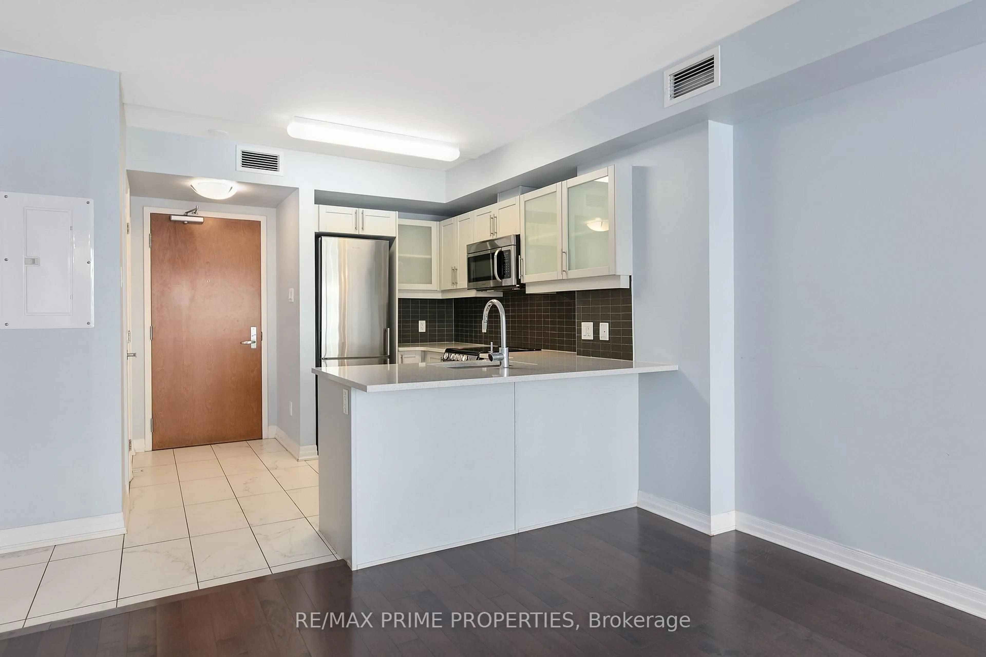 Unknown for 195 Besserer St #1306, Ottawa Ontario K1N 0B6