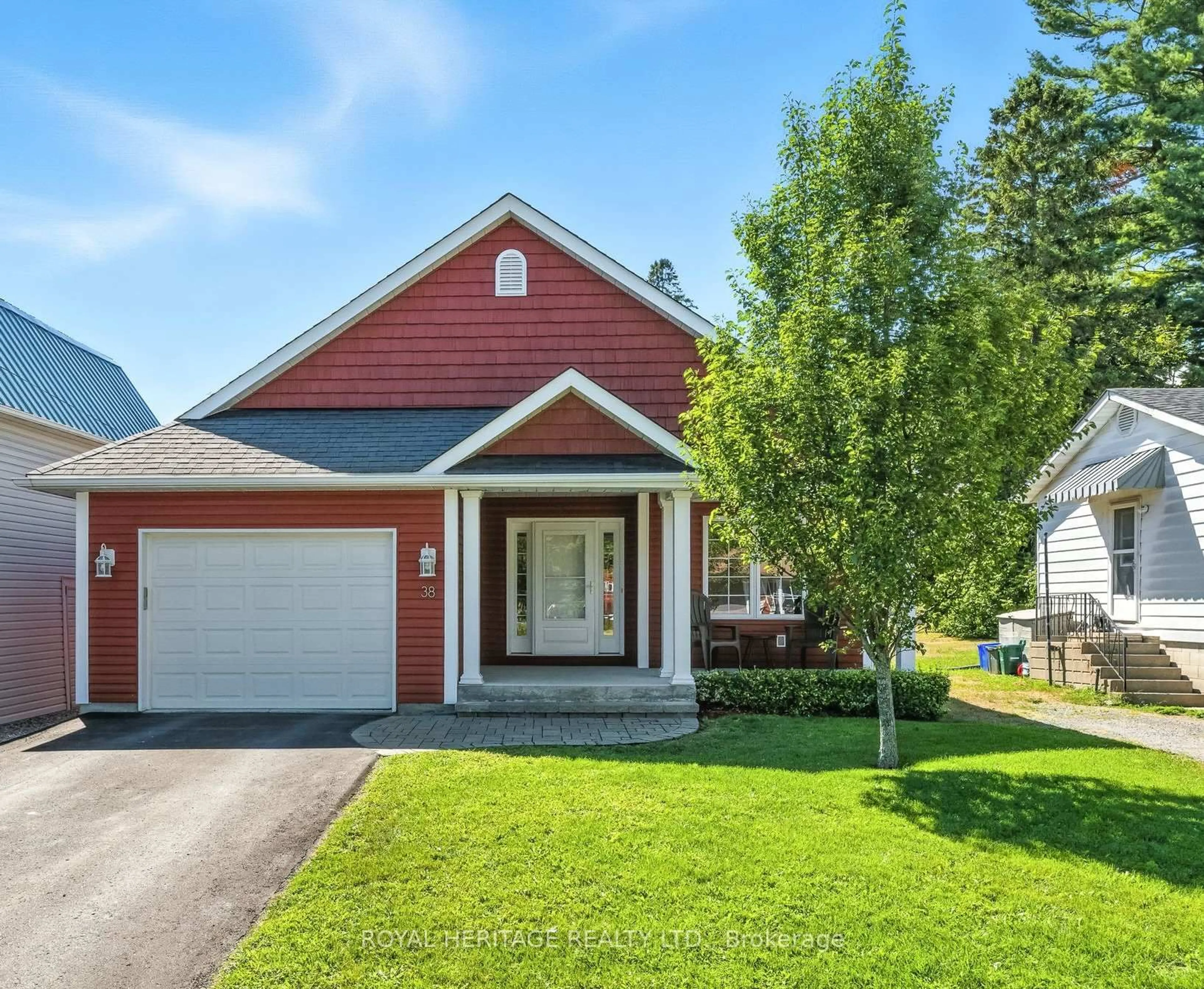 Home with vinyl exterior material, street for 38 Alice St, Brighton Ontario K0K 1H0