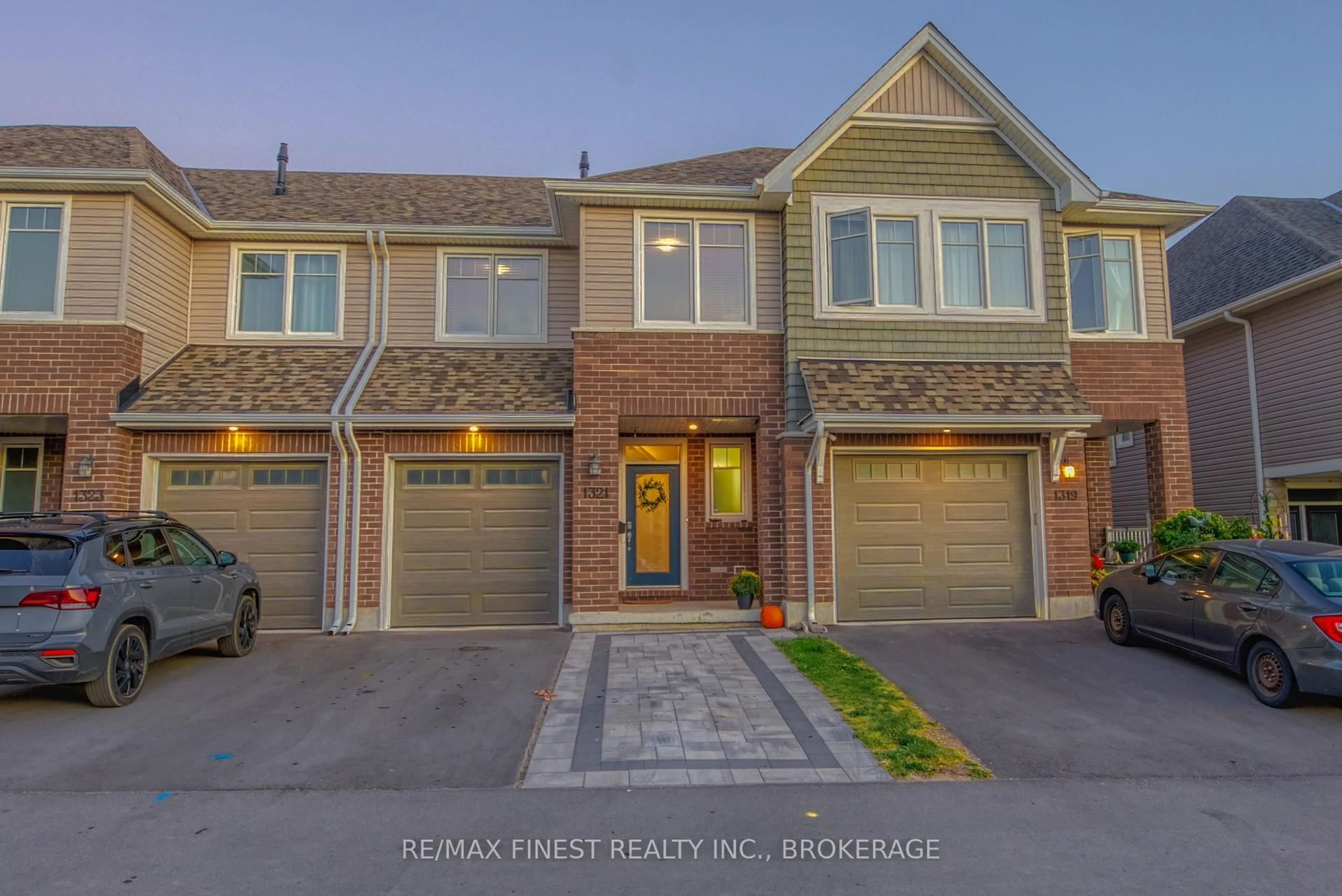 A pic from outside/outdoor area/front of a property/back of a property/a pic from drone, street for 1321 Demers Ave, Kingston Ontario K7M 0H6