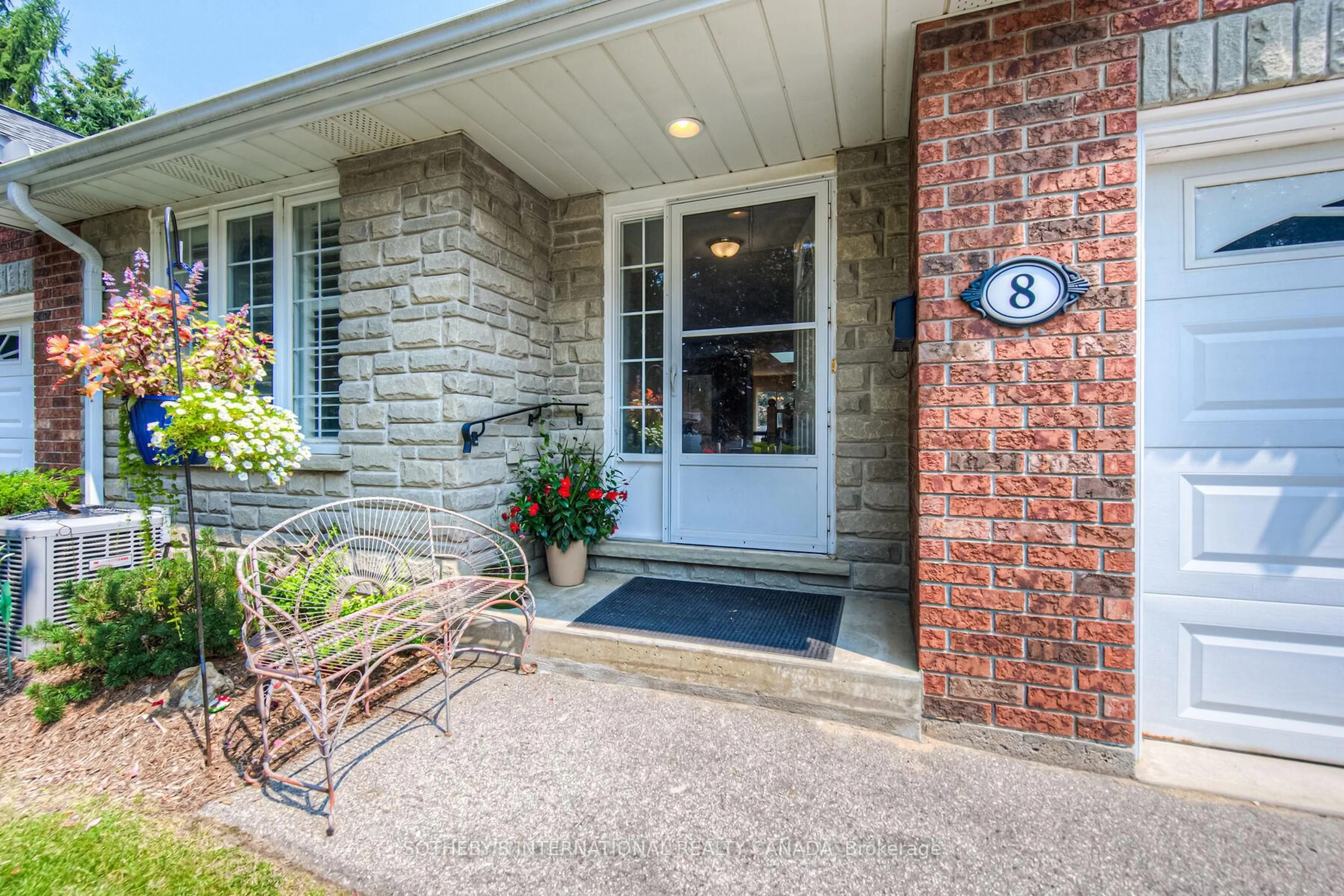 Unknown for 150 Oak St #8, Norfolk Ontario N3Y 5M5