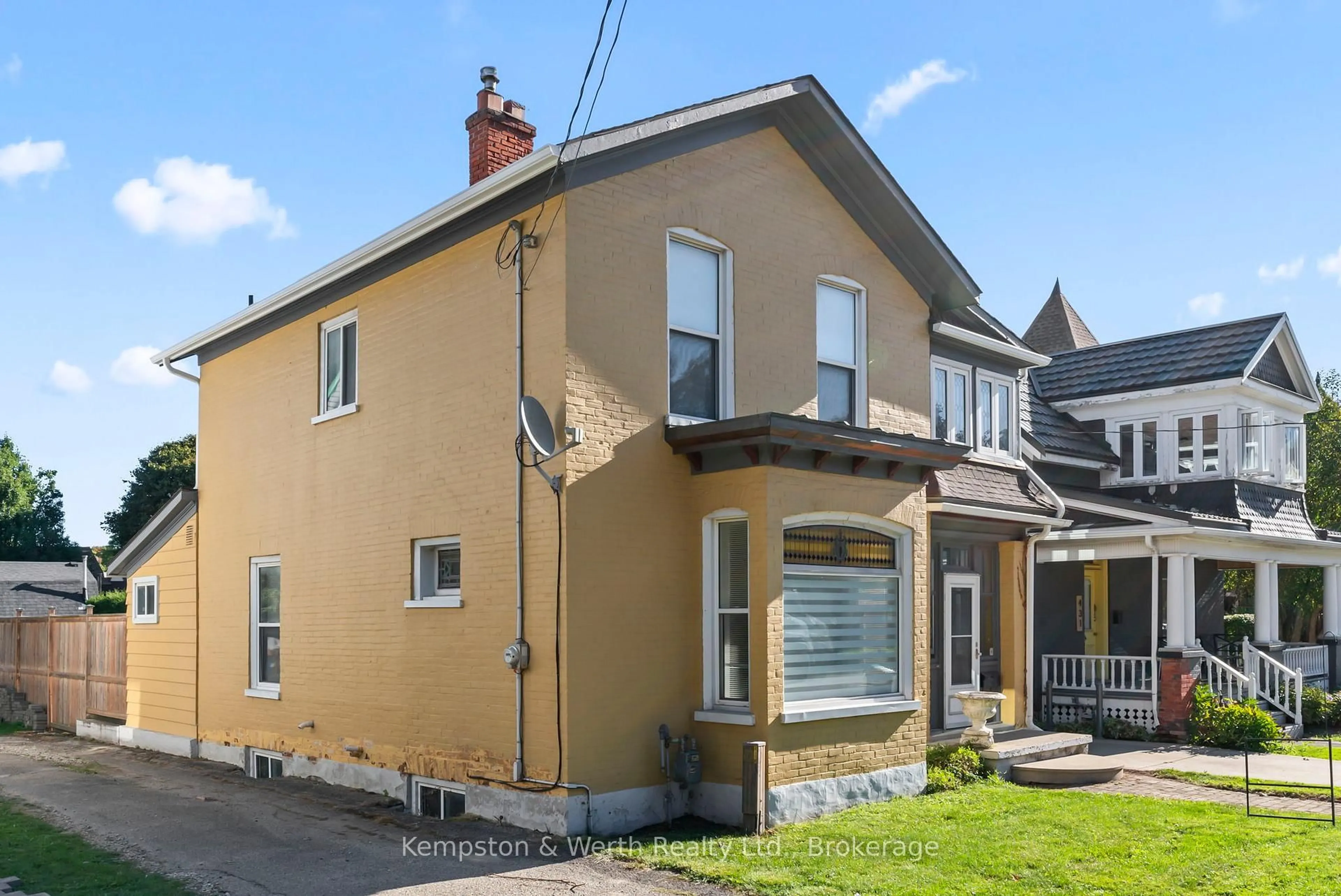 Unknown for 439 Main St, North Perth Ontario N4W 1A7