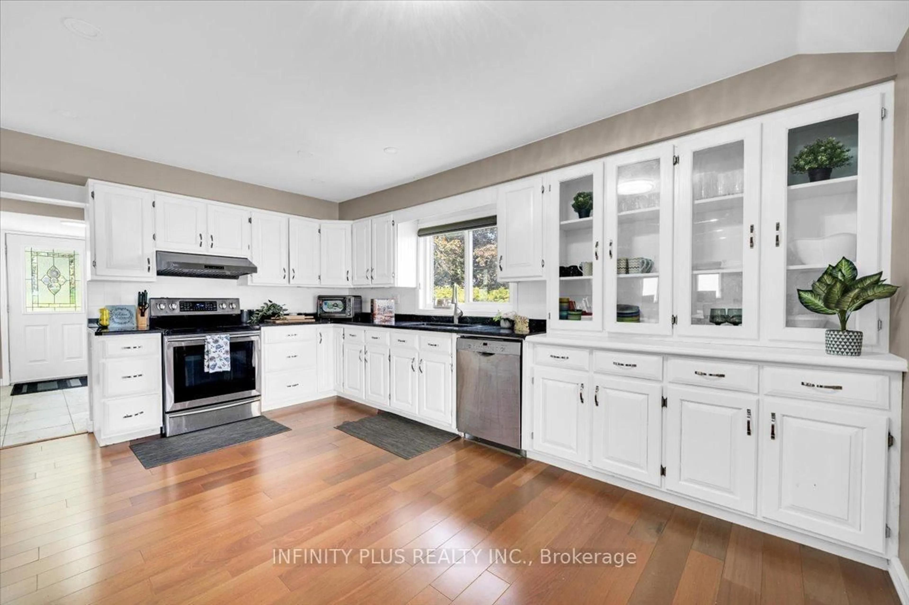 Open concept kitchen, ceramic/tile floor for 143 Beehive Dr, Kawartha Lakes Ontario K0M 1G0