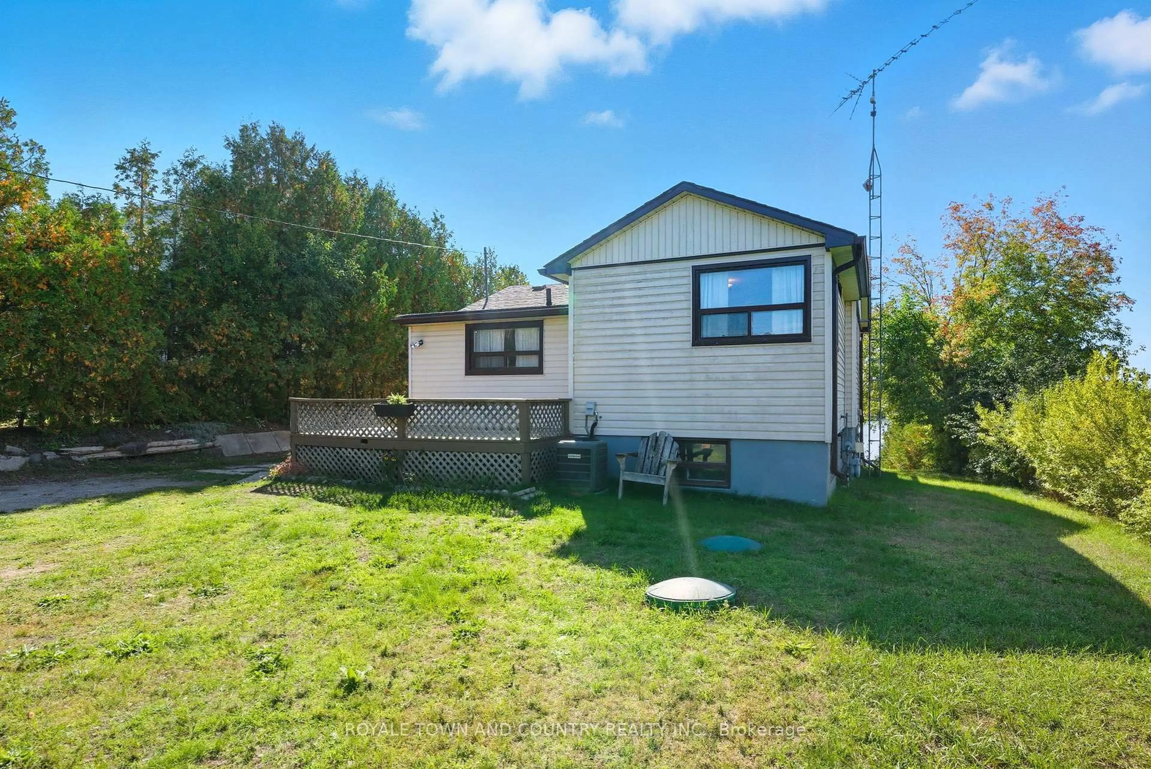 A pic from outside/outdoor area/front of a property/back of a property/a pic from drone, unknown for 68 Charlore Park Dr, Kawartha Lakes Ontario K0L 2W0