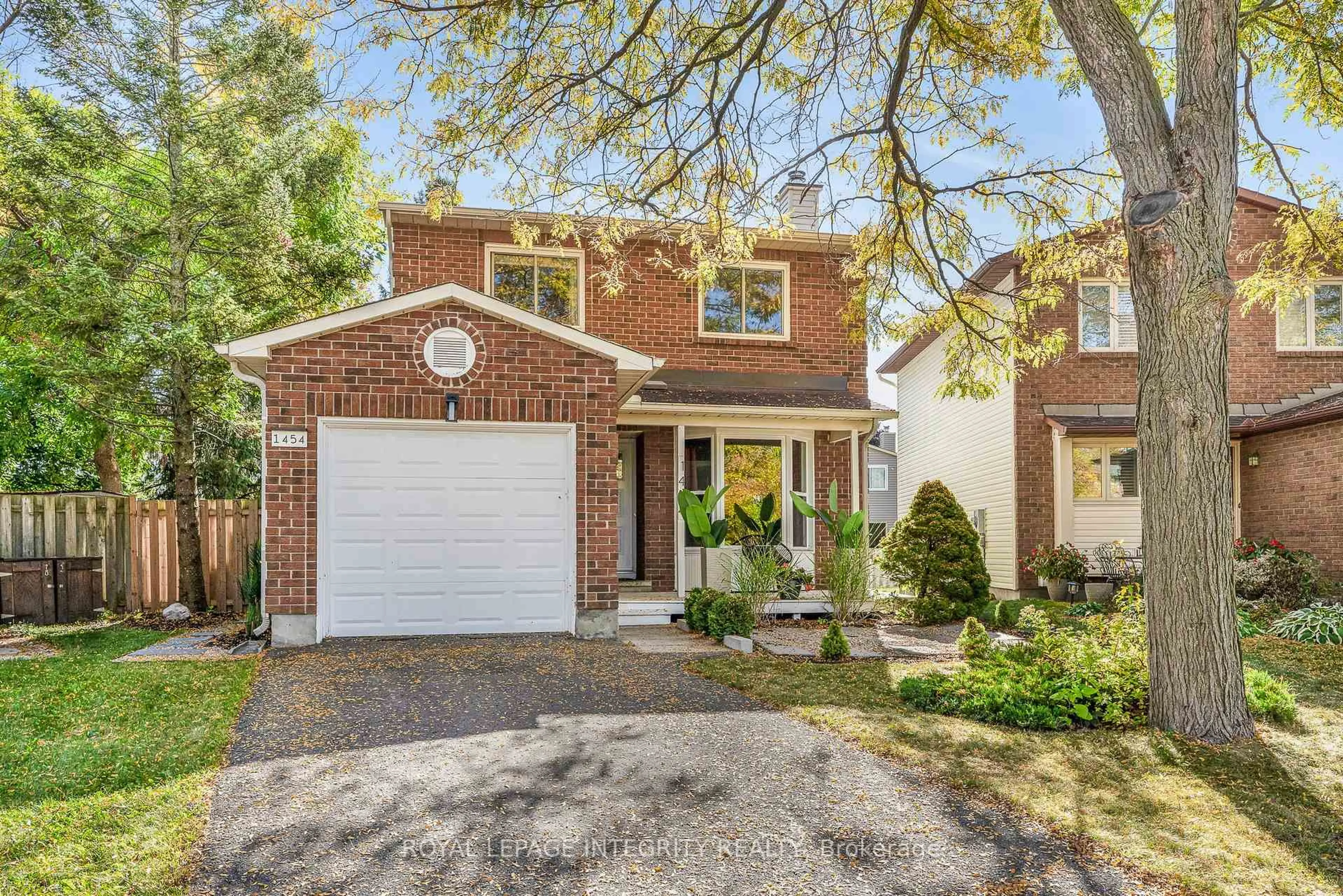Home with brick exterior material, street for 1454 Deavy Way, Ottawa Ontario K1E 2W8