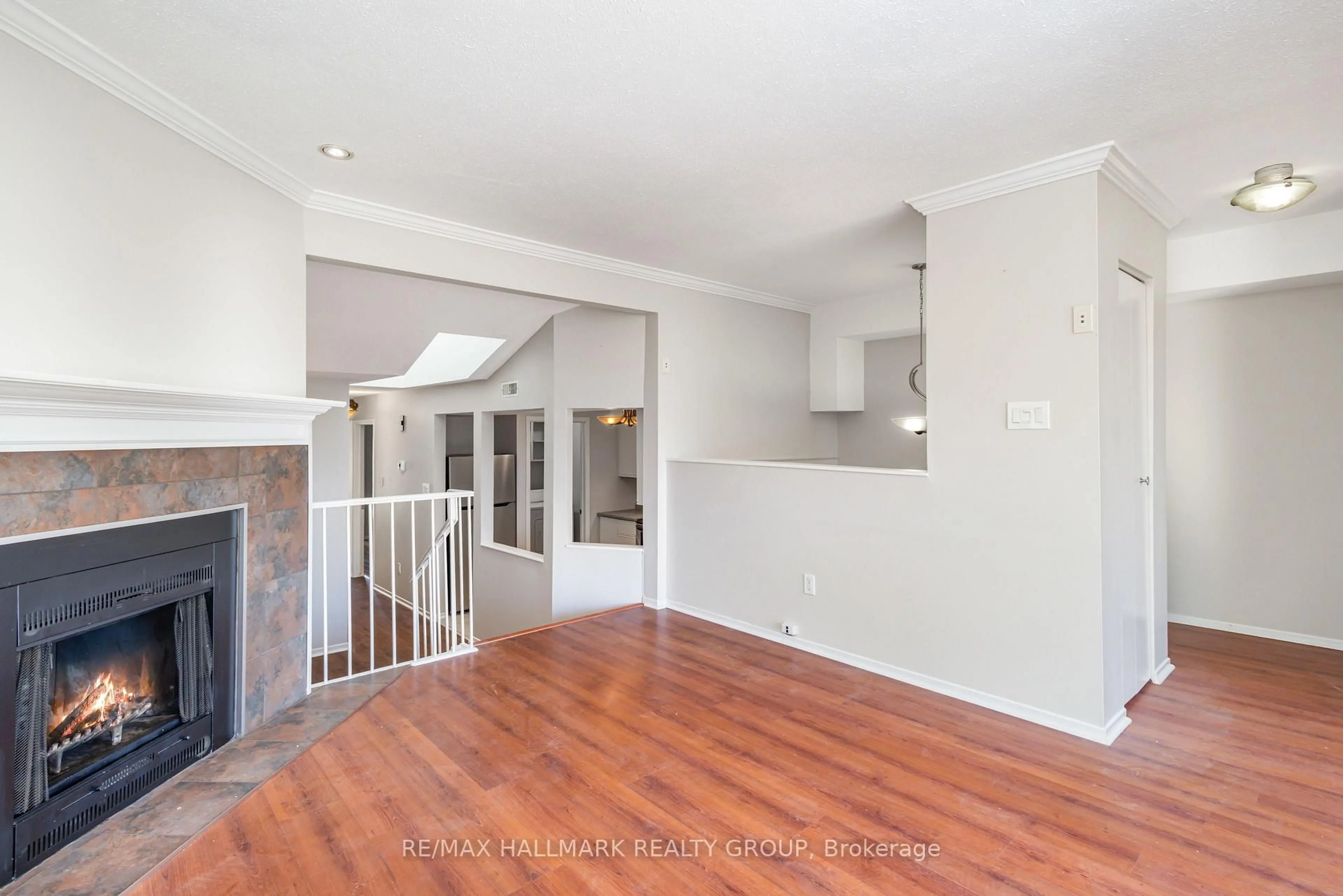 Unknown for 205 Woodfield Dr #C, Ottawa Ontario K2G 4P2