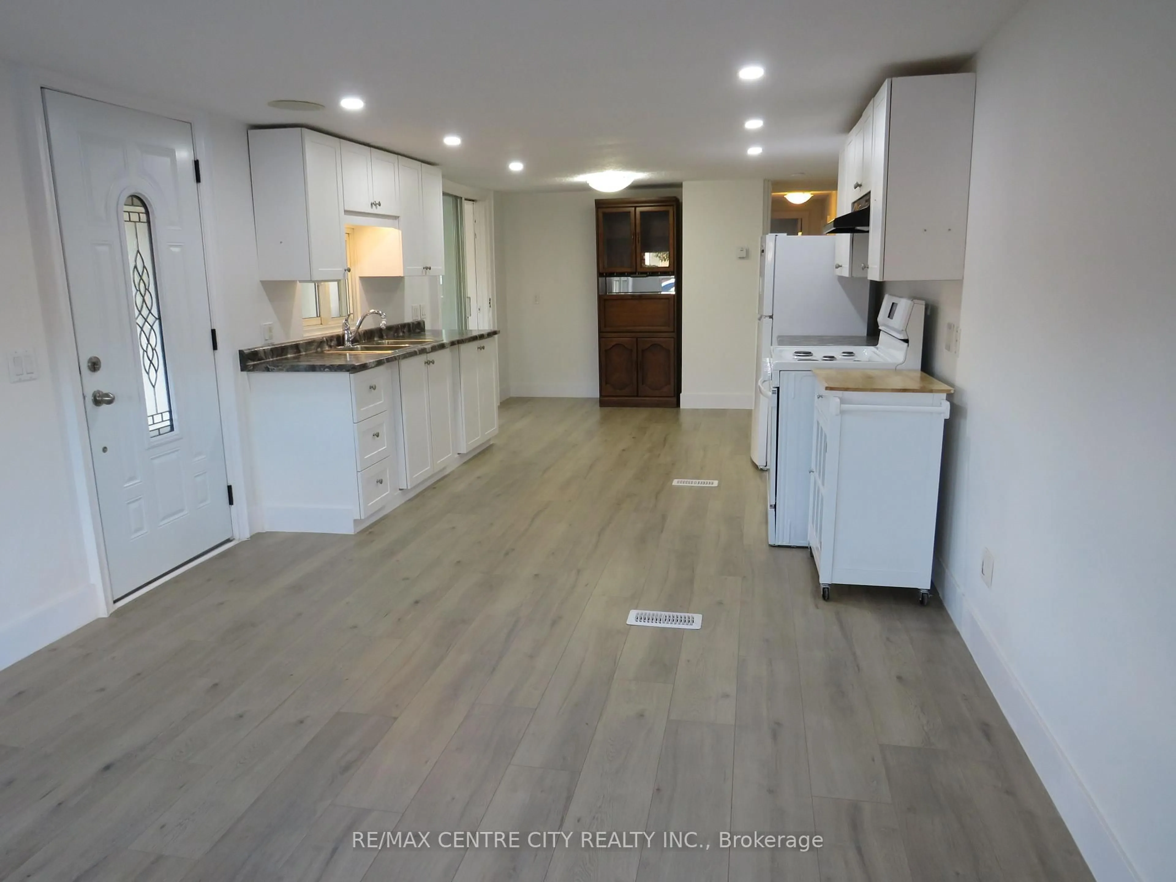 Open concept kitchen, unknown for 2189 Dundas St #90, London East Ontario N5V 1H3