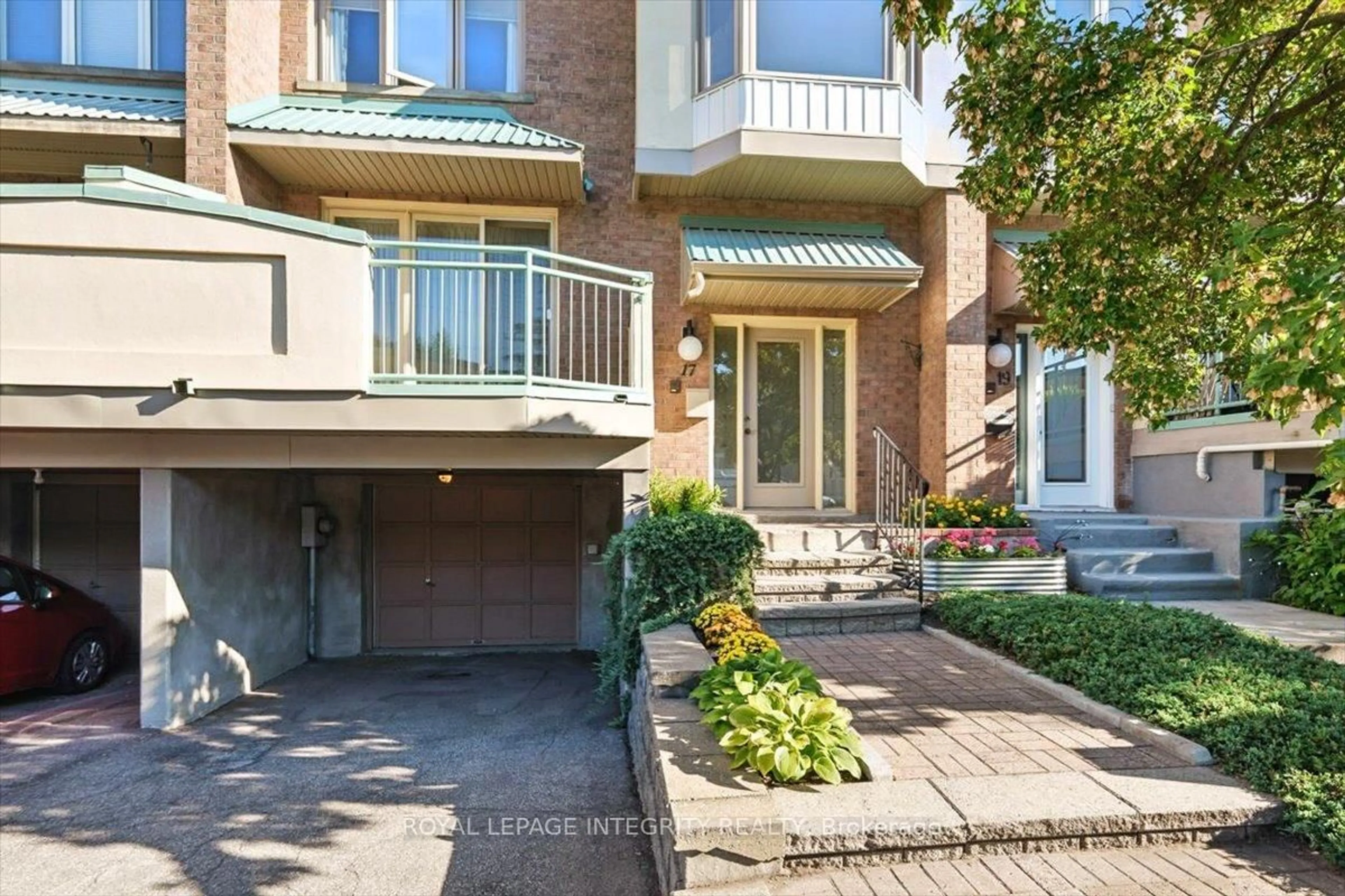 Home with brick exterior material, street for 17 Columbus Ave, Ottawa Ontario K1K 1R2