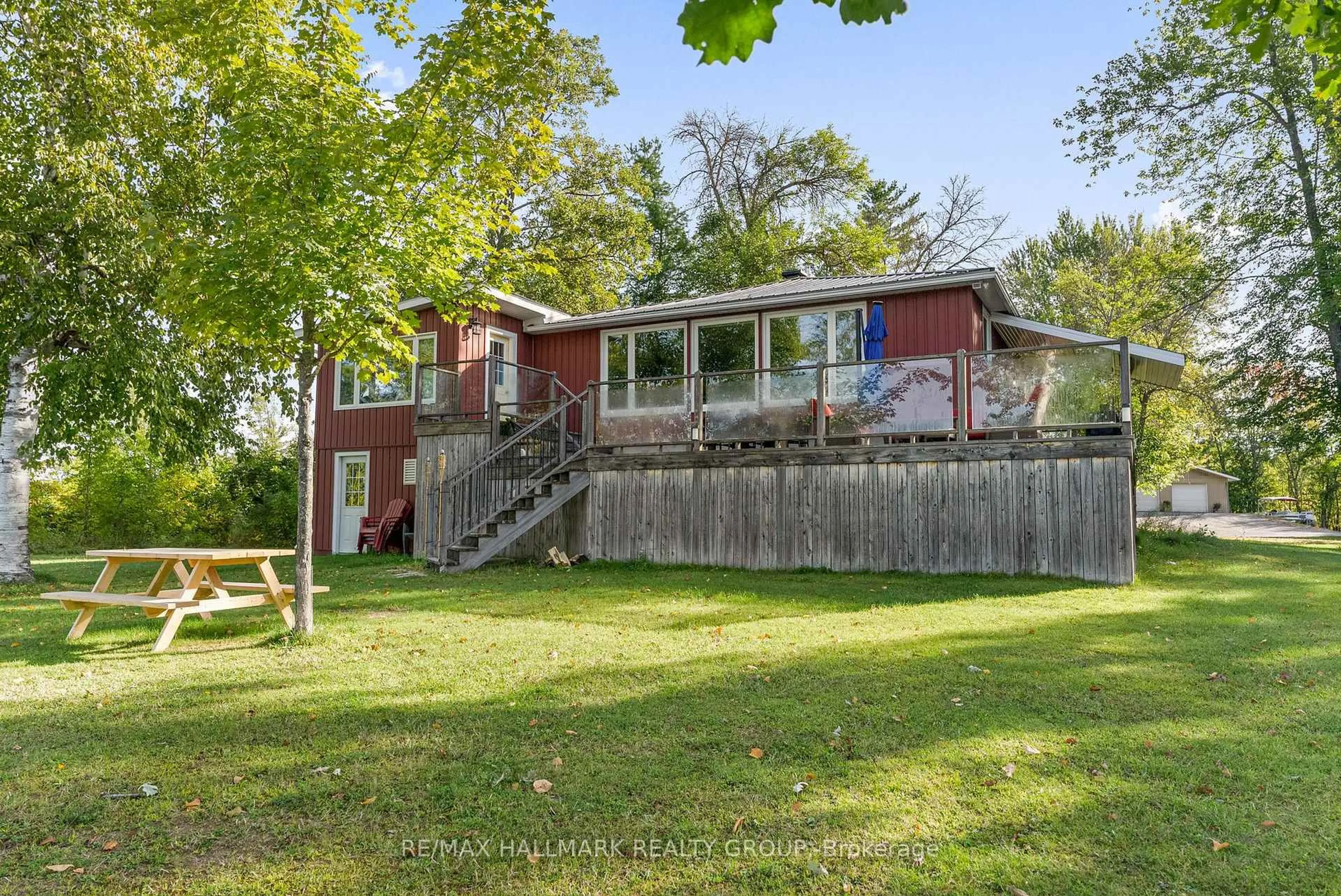 A pic from outside/outdoor area/front of a property/back of a property/a pic from drone, unknown for 347 Gervais Rd, Westmeath Ontario K0J 2L0