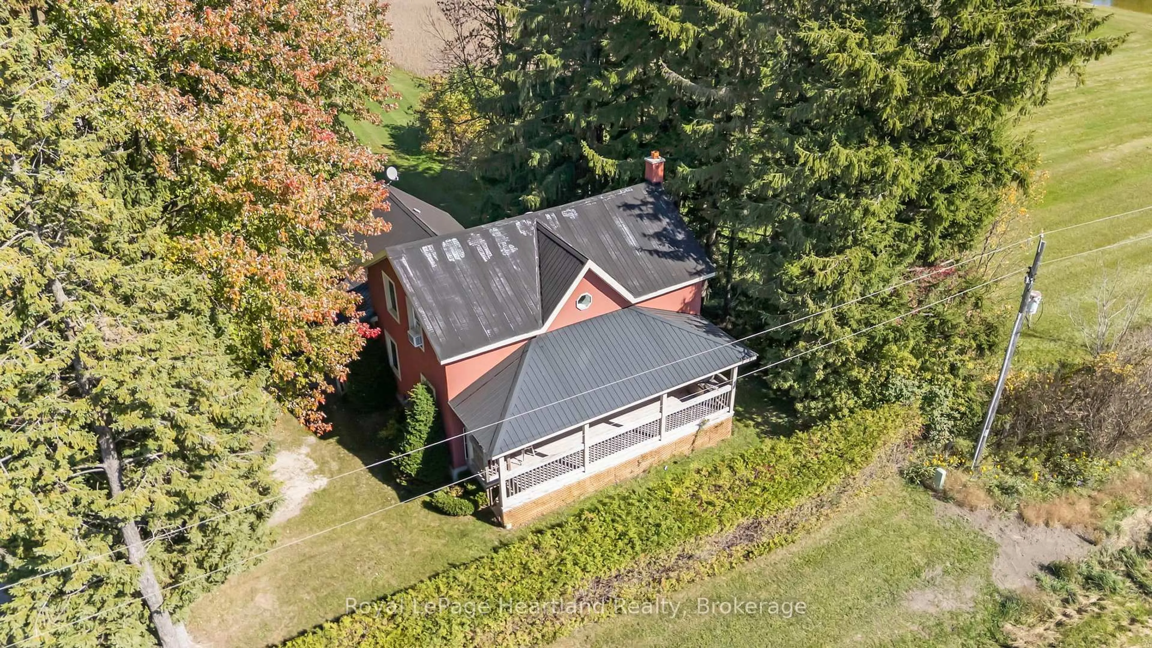 A pic from outside/outdoor area/front of a property/back of a property/a pic from drone, building for 78 Bruce Rd 86, Huron-Kinloss Ontario N0G 2W0