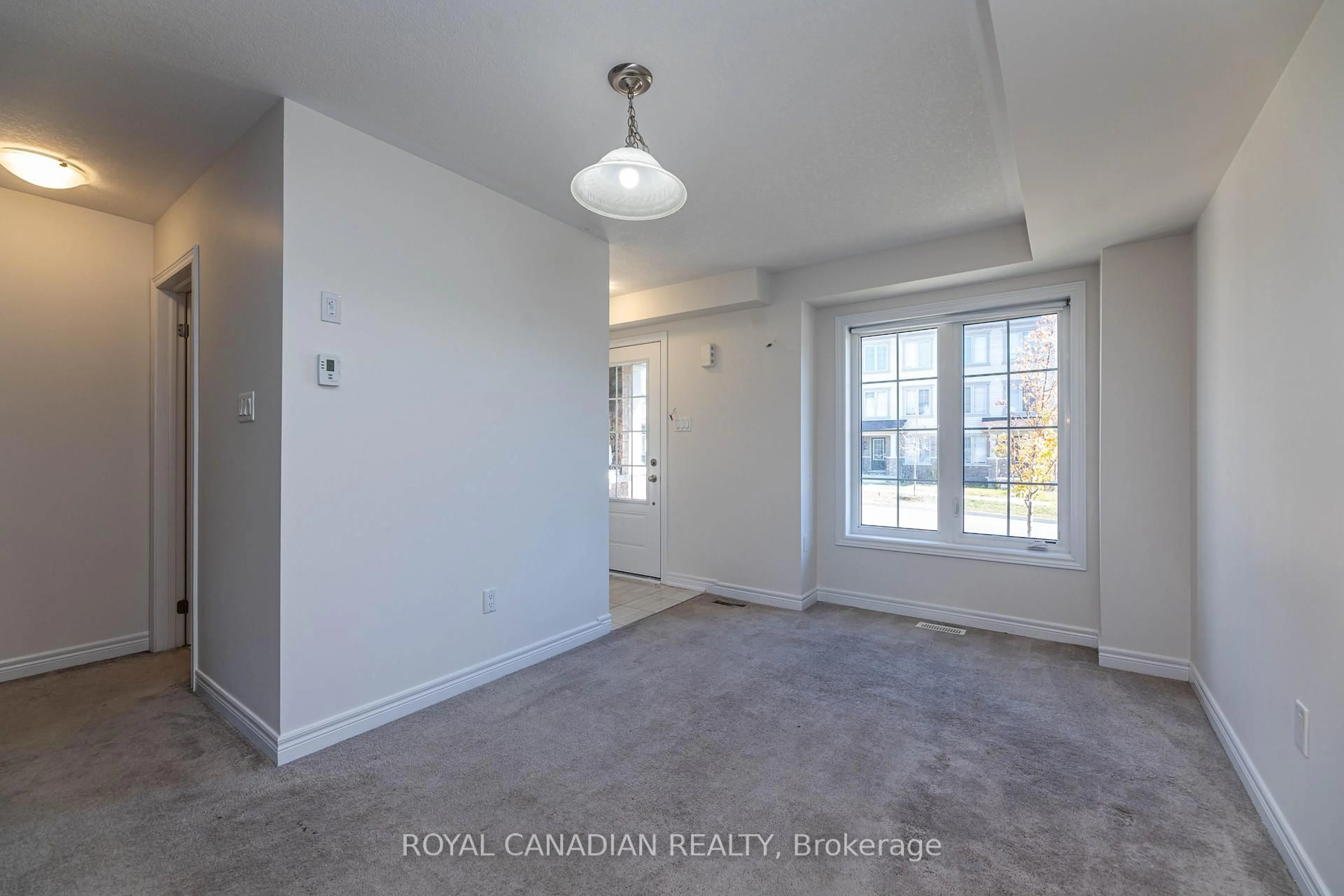 A pic of a room for 764 Linden Dr, Cambridge Ontario N3H 0E3