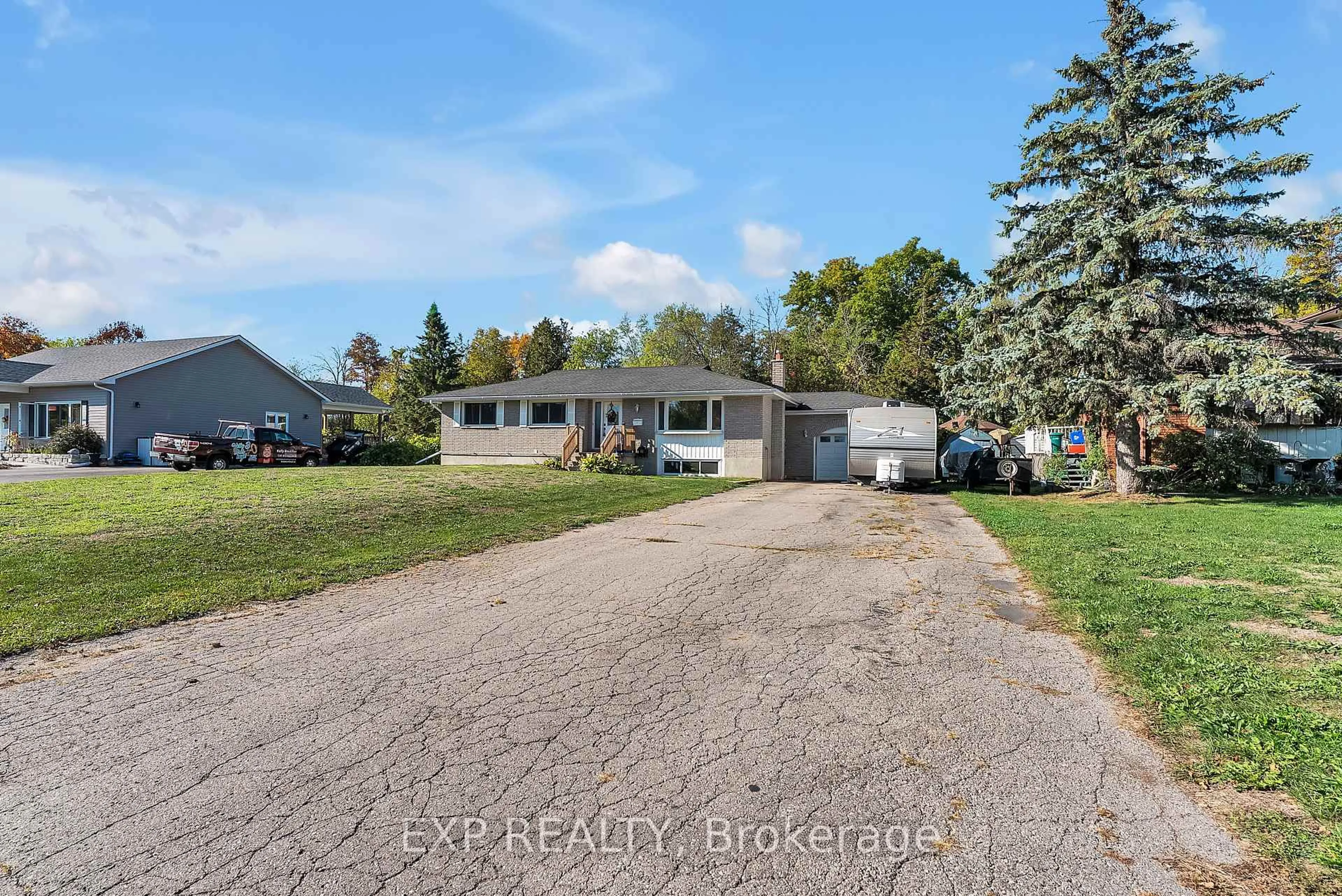 A pic from outside/outdoor area/front of a property/back of a property/a pic from drone, street for 130 Peterson St, Trenton Ontario K8V 5P8
