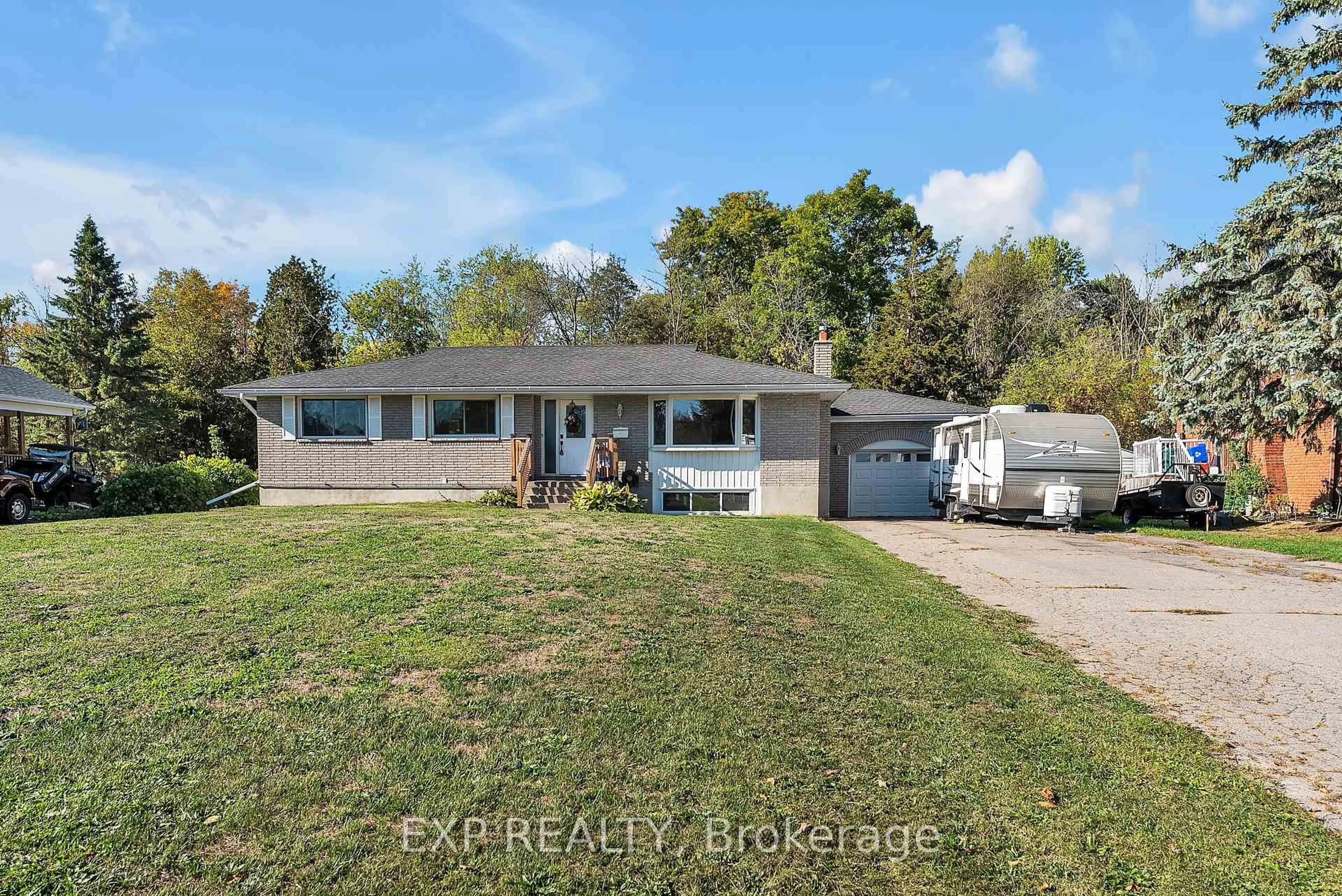A pic from outside/outdoor area/front of a property/back of a property/a pic from drone, water/lake/river/ocean view for 130 Peterson St, Trenton Ontario K8V 5P8