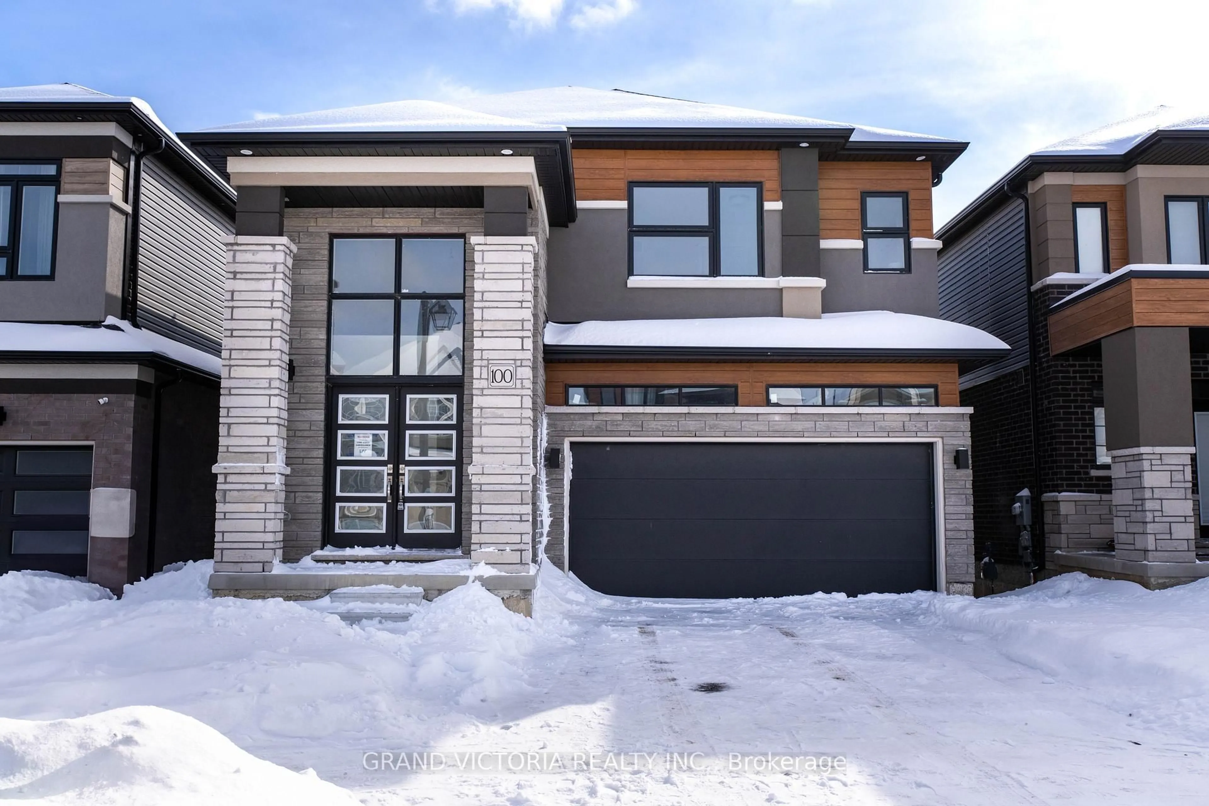 Home with brick exterior material, street for 100 Hitchman St, Brant Ontario N3L 0M2