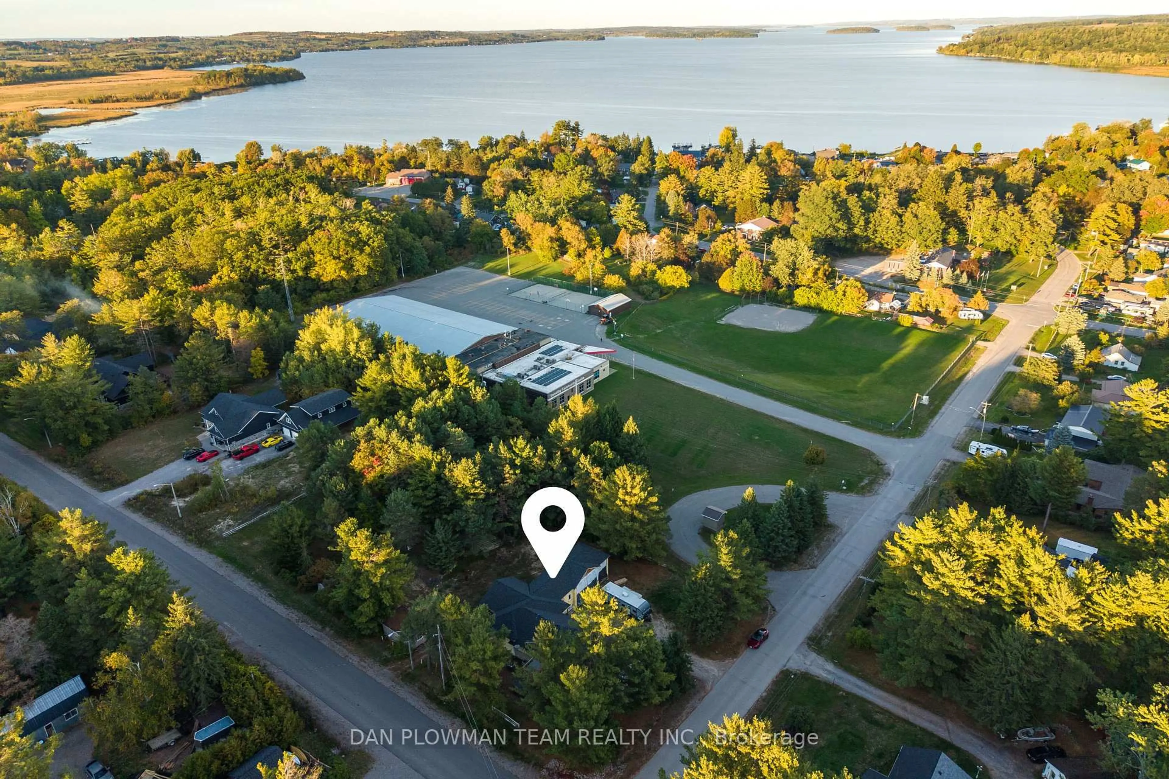 A pic from outside/outdoor area/front of a property/back of a property/a pic from drone, water/lake/river/ocean view for 7038 Lake St, Hamilton Township Ontario K0L 1E0