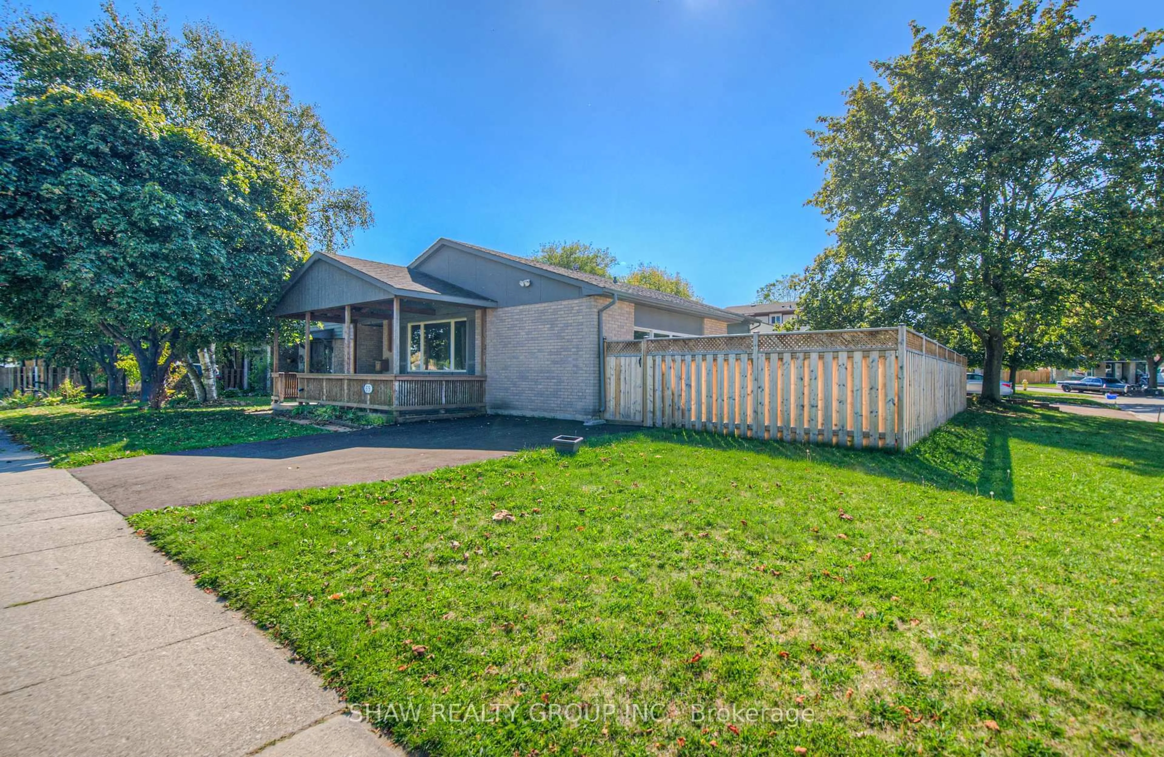 Unknown for 69 Bismark Dr, Cambridge Ontario N1S 4E7